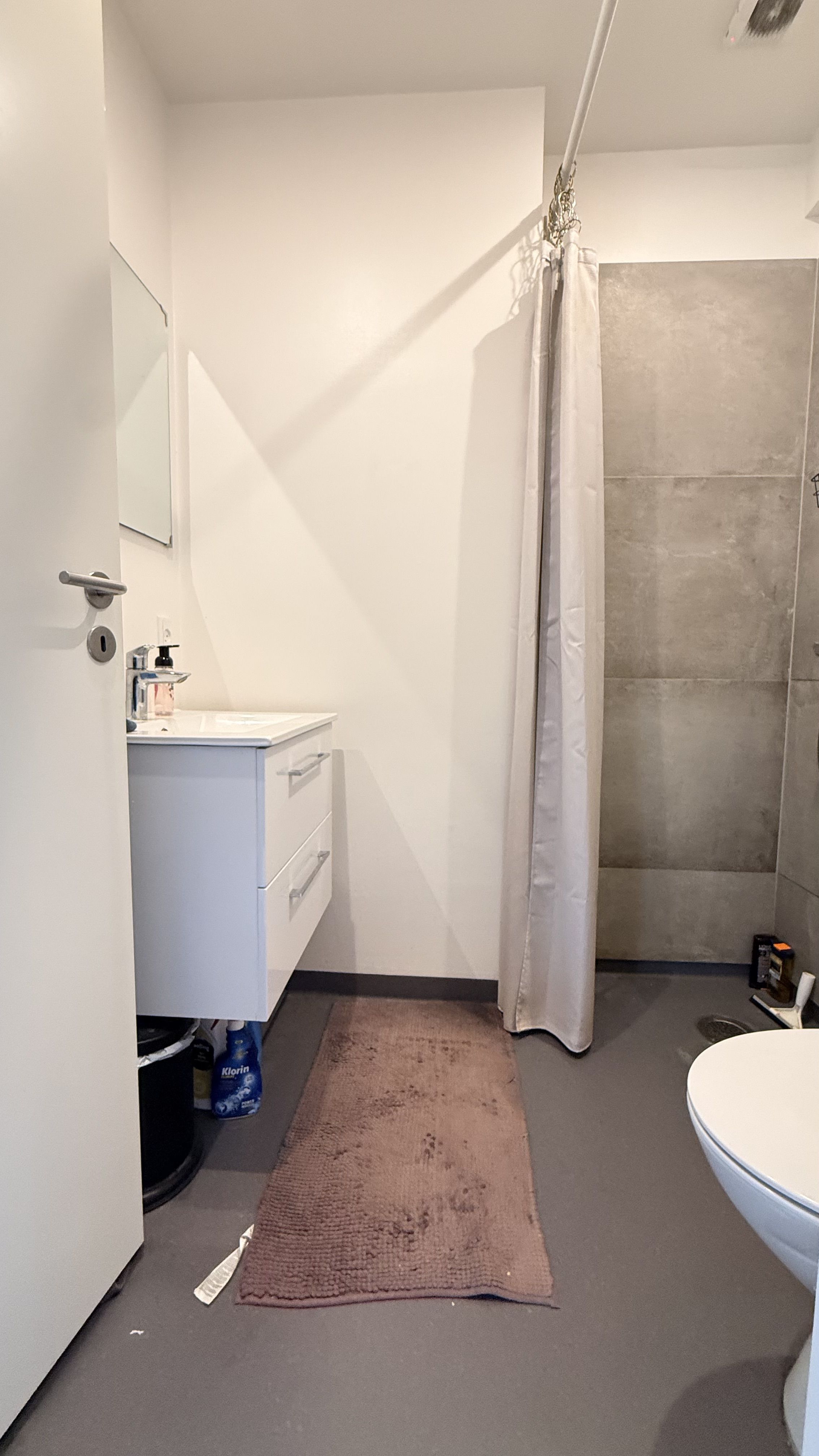 Hyggelig, moderniseret 2 ½ værelses i centrum