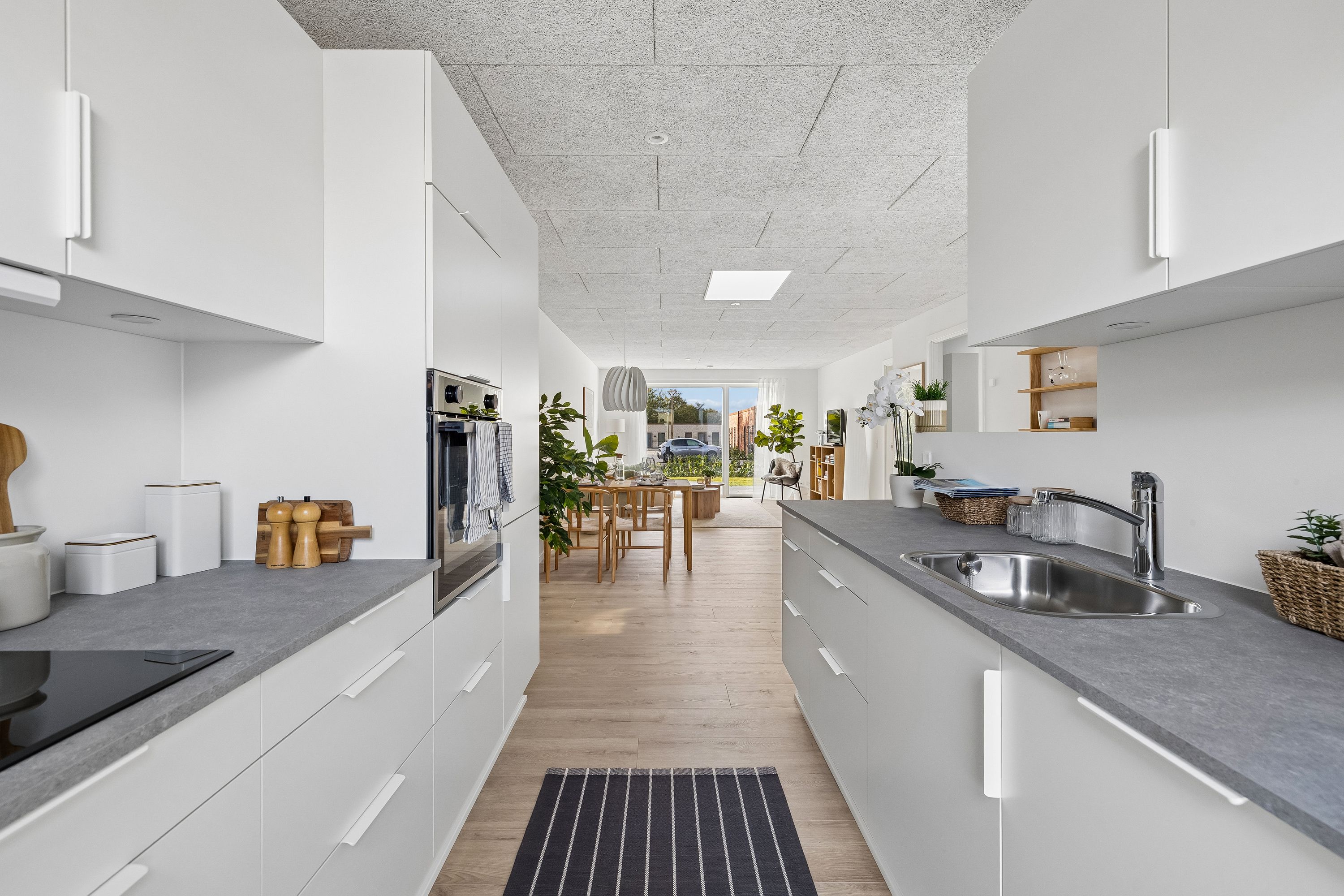 Familievenligt nyopført rækkehus i Snejbjerg med privat have/terrasse og mulighed for egen ladestander.