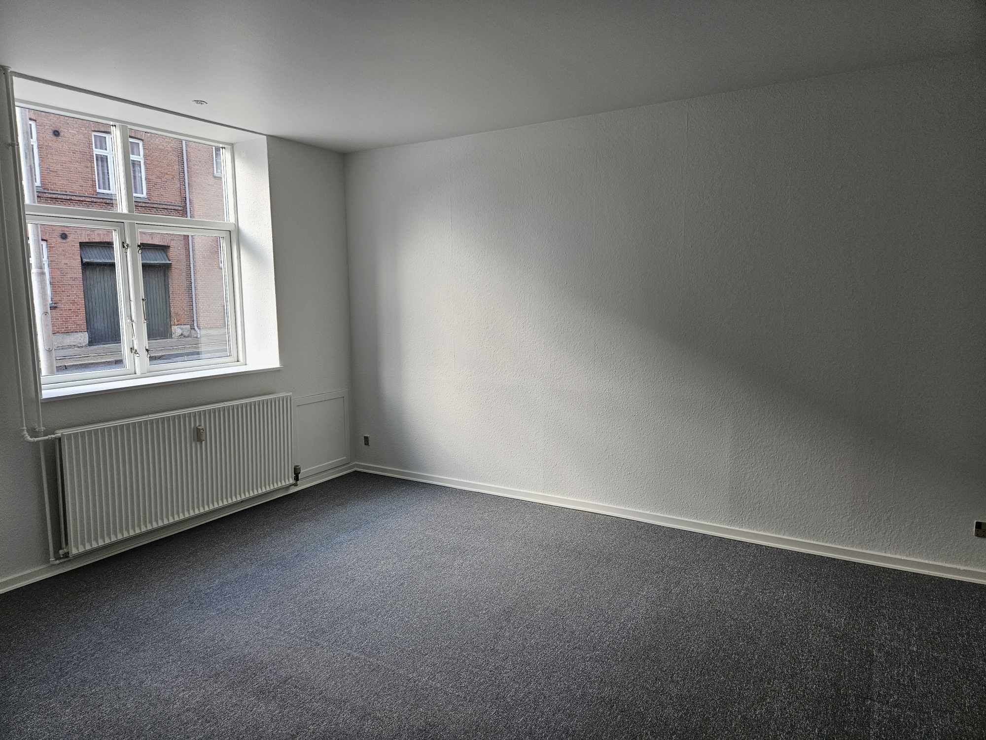 Lys og rummelig 3-værelses lejlighed på 85 m² – tæt på Nyborg centrum