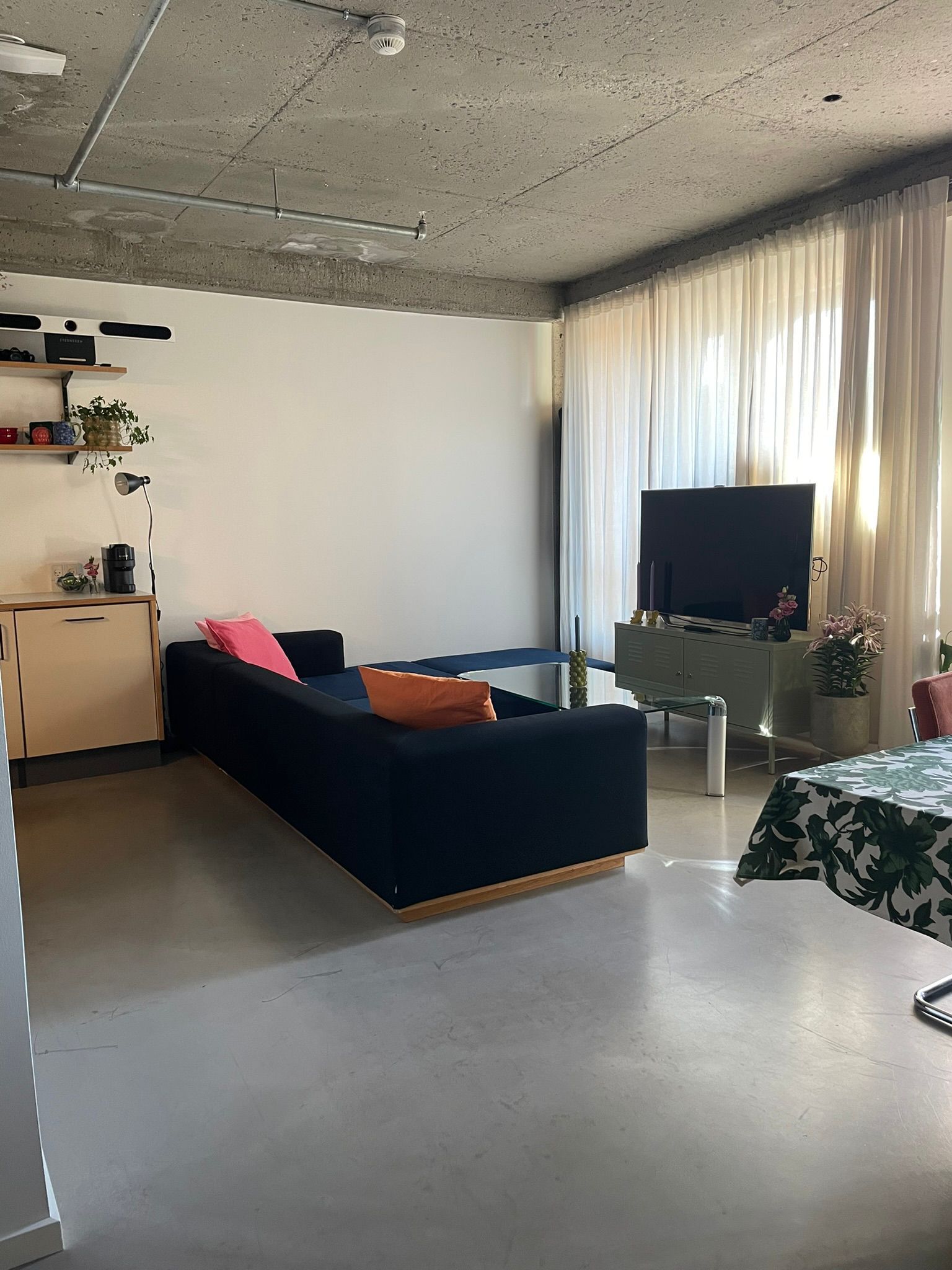 Lejlighed til fremleje – møbleret, dyr tilladt, fantastiske faciliteter