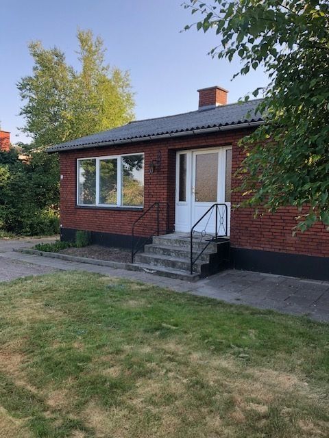 HUS PÅ VEJLEVEJ I BRANDE