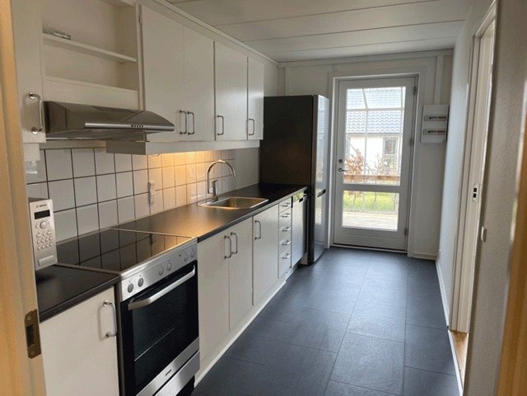 Skønt 2-værelses rækkehus med terrasse i Odense SV
