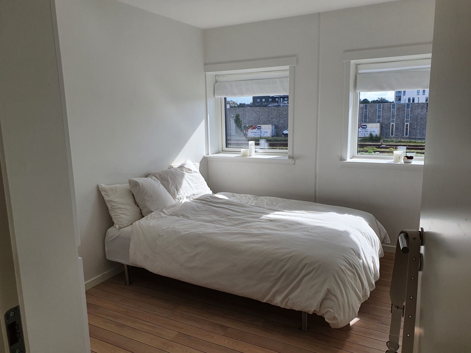 Lys 4-værelses lejlighed i nyrenoveret ejendom på den bedste placering i Hjørring.