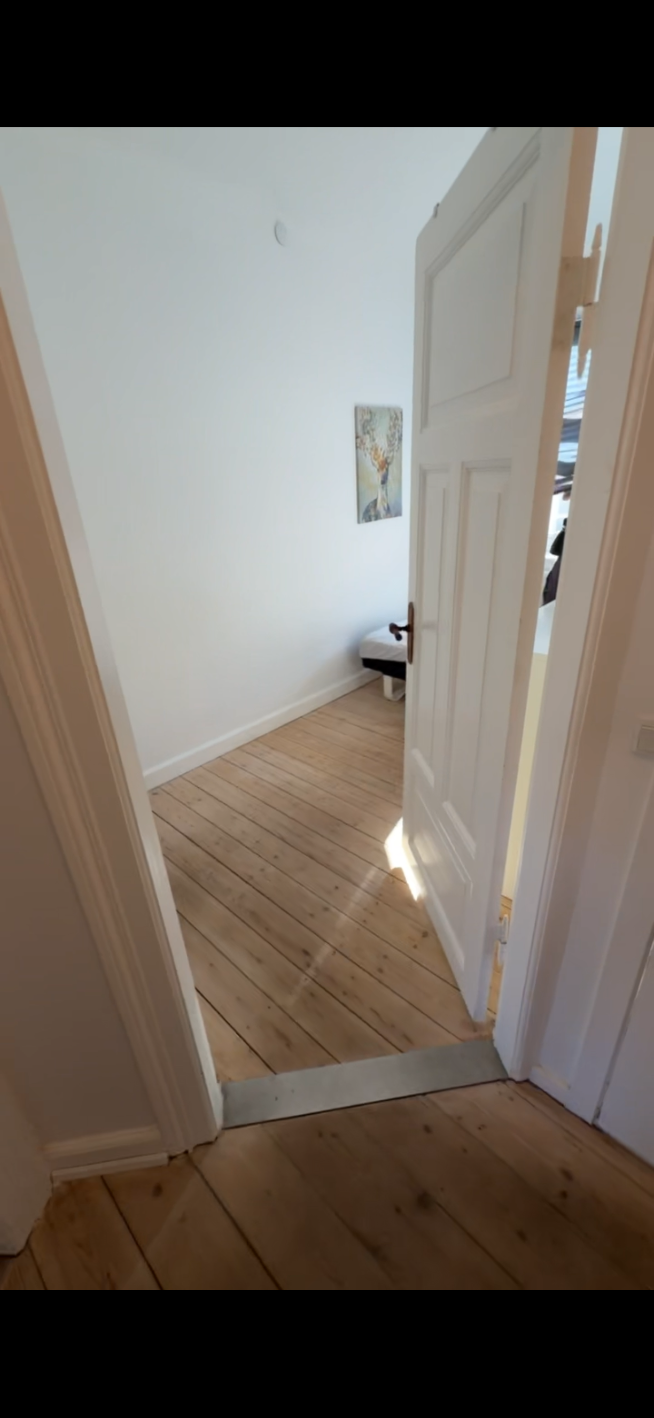 🏡 NYRENOVERET 3-VÆRELSES LEJLIGHED PÅ CALVINSVEJ