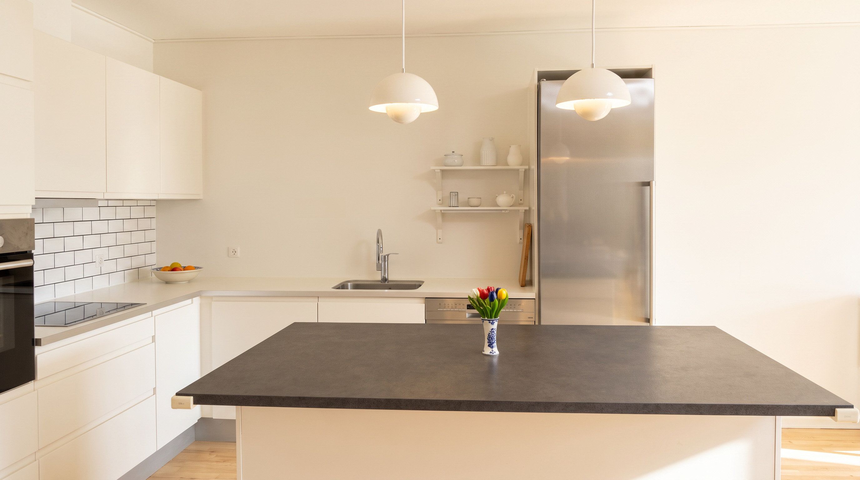 Rækkehus med stor terrasse og ideel beliggenhed – perfekt til familien eller som delebolig