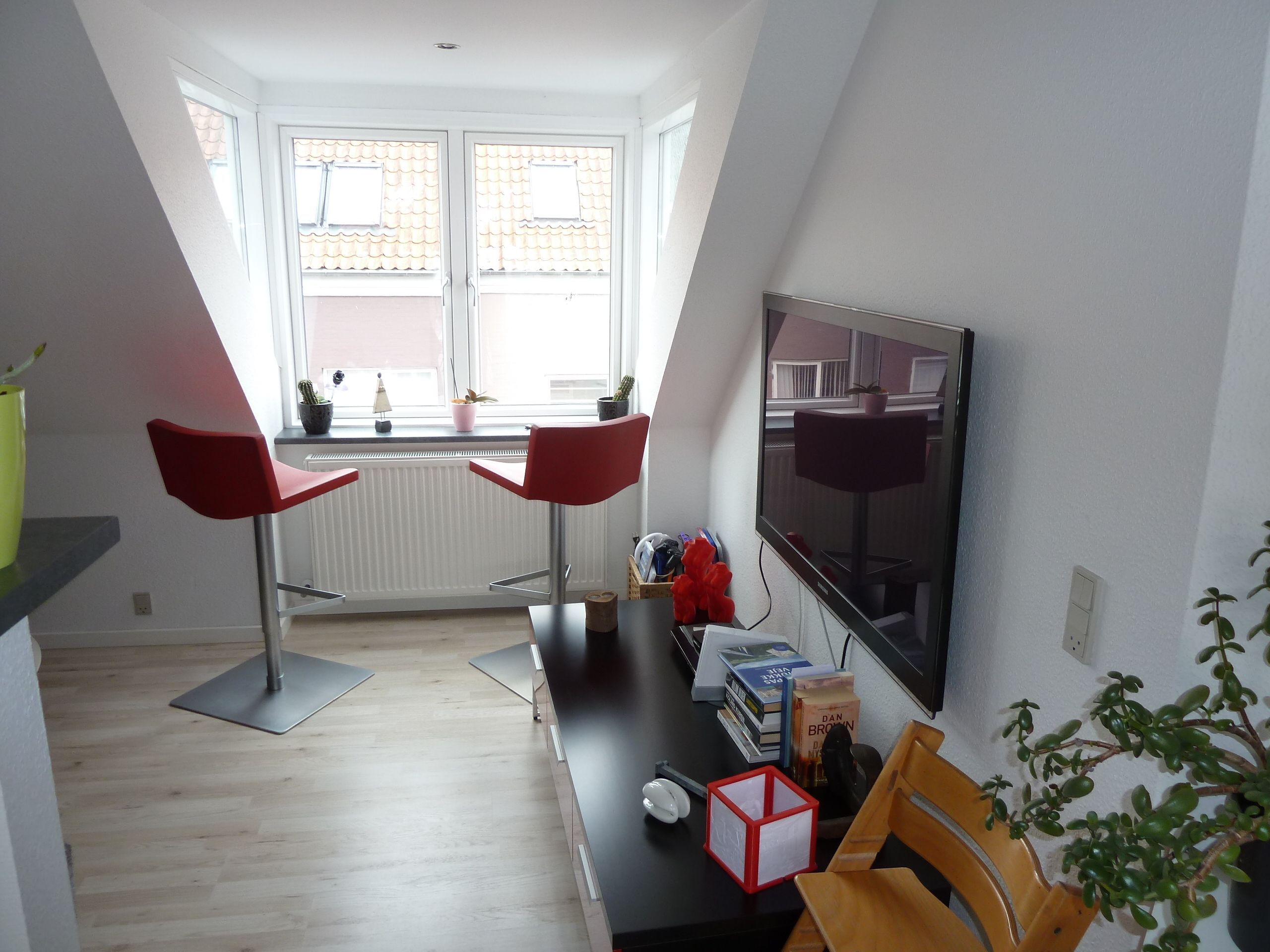 Flot taglejlighed m/  stor terrasse