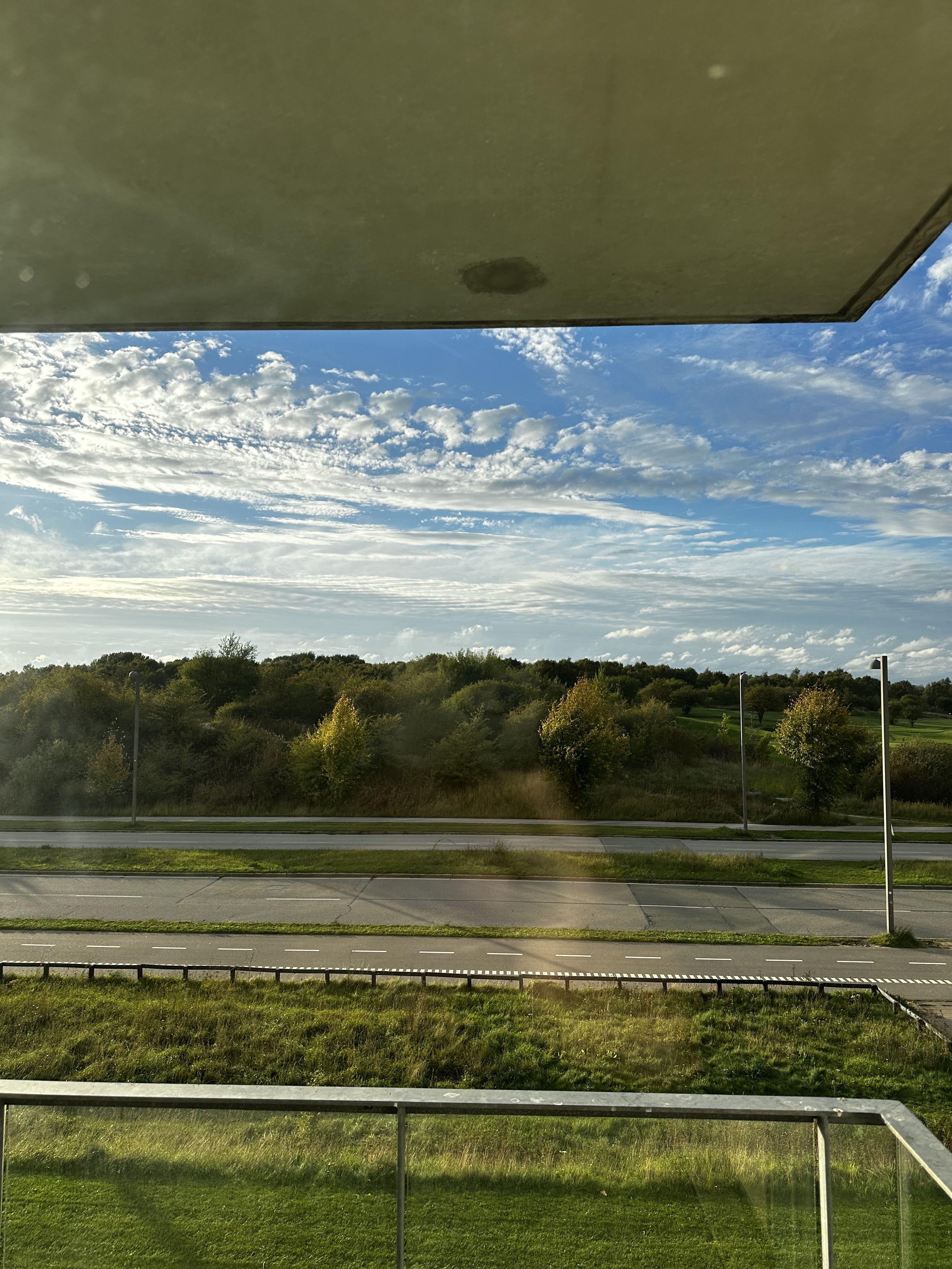 Fully Furnished Apartment with Balcony and Golf Course Views – 2 Minutes from Field’s