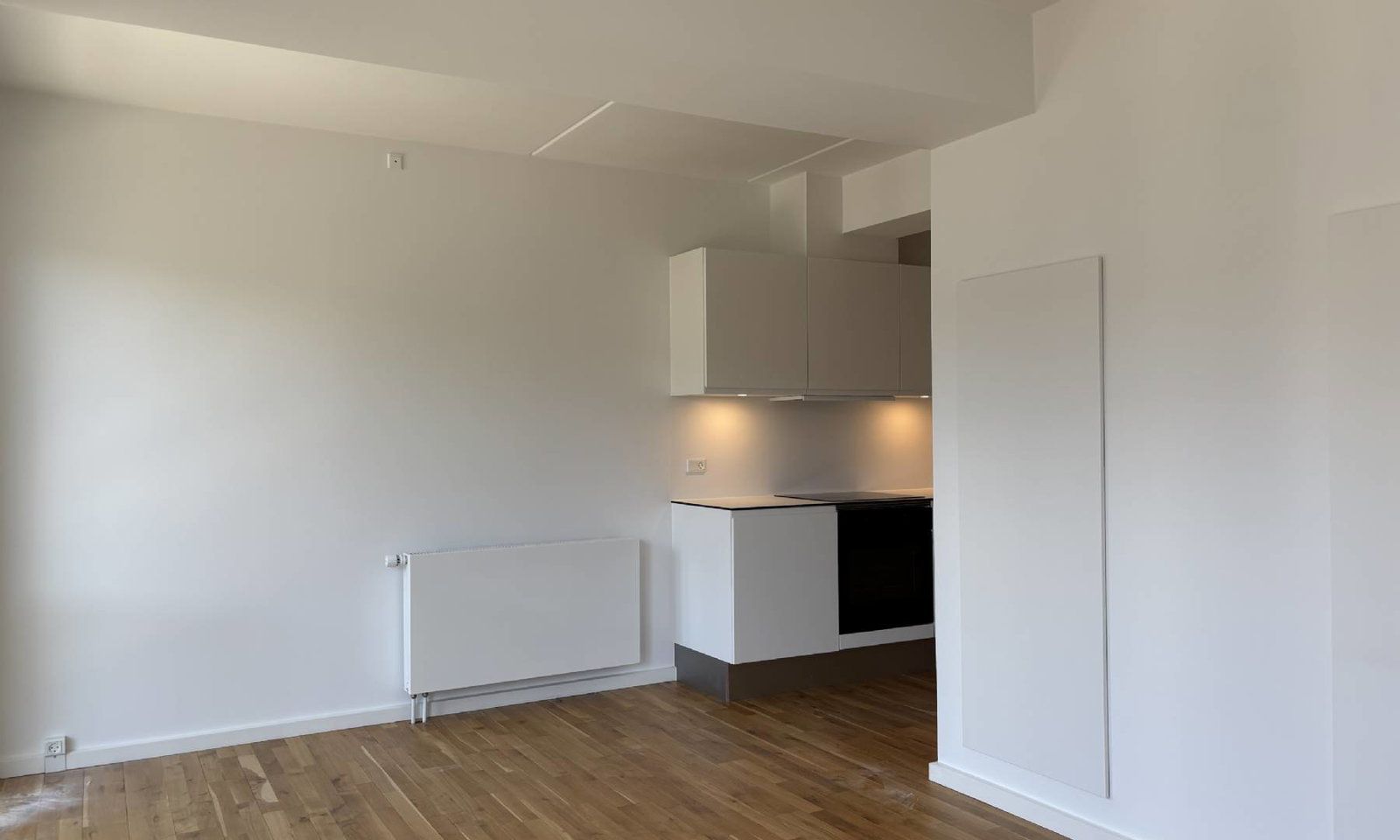 Lys 3-værelses lejlighed på 70 m² med vestvendt altan i Bellakvarteret