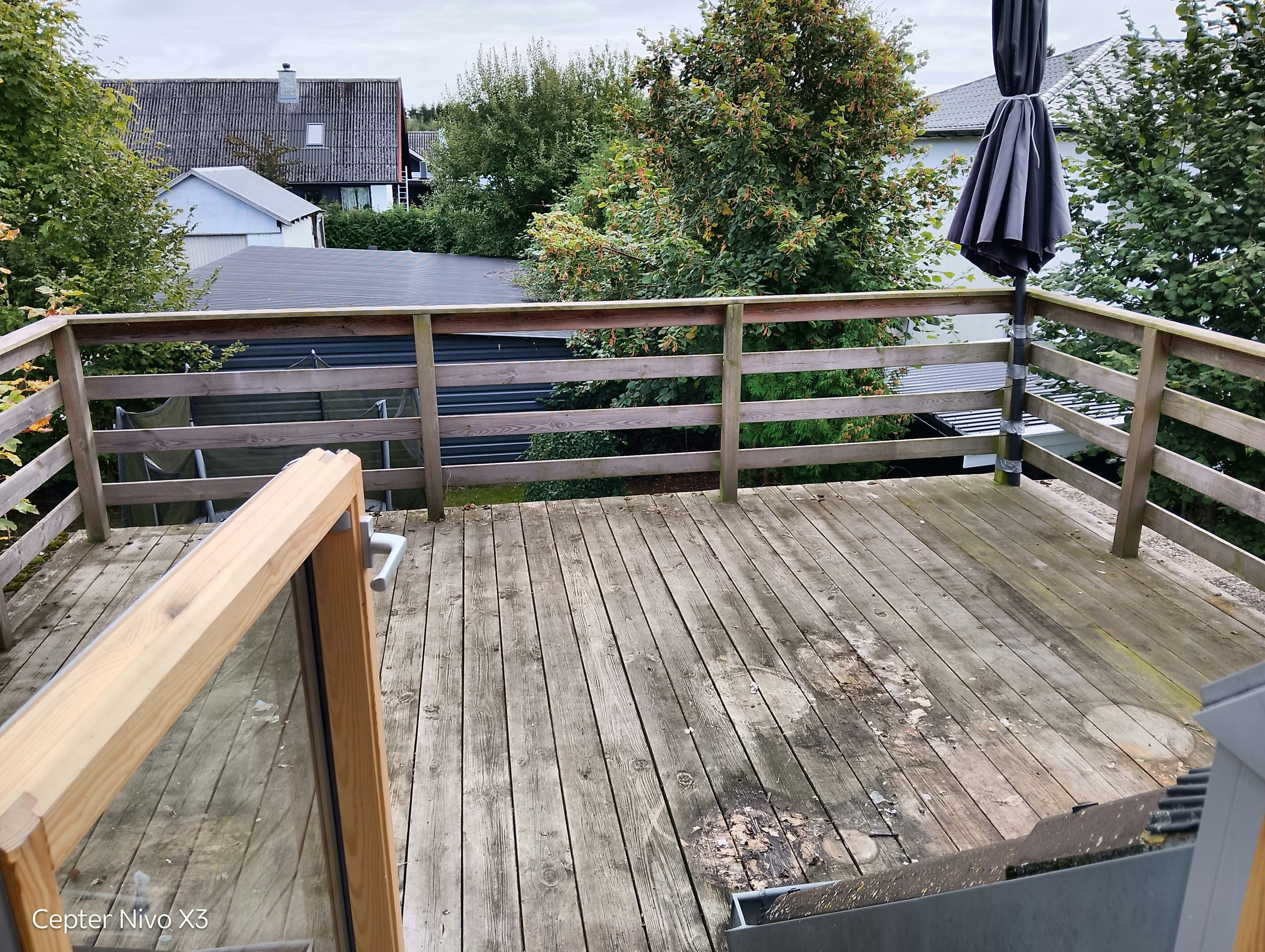 Pæn lys lejlighed med egen tagterrasse