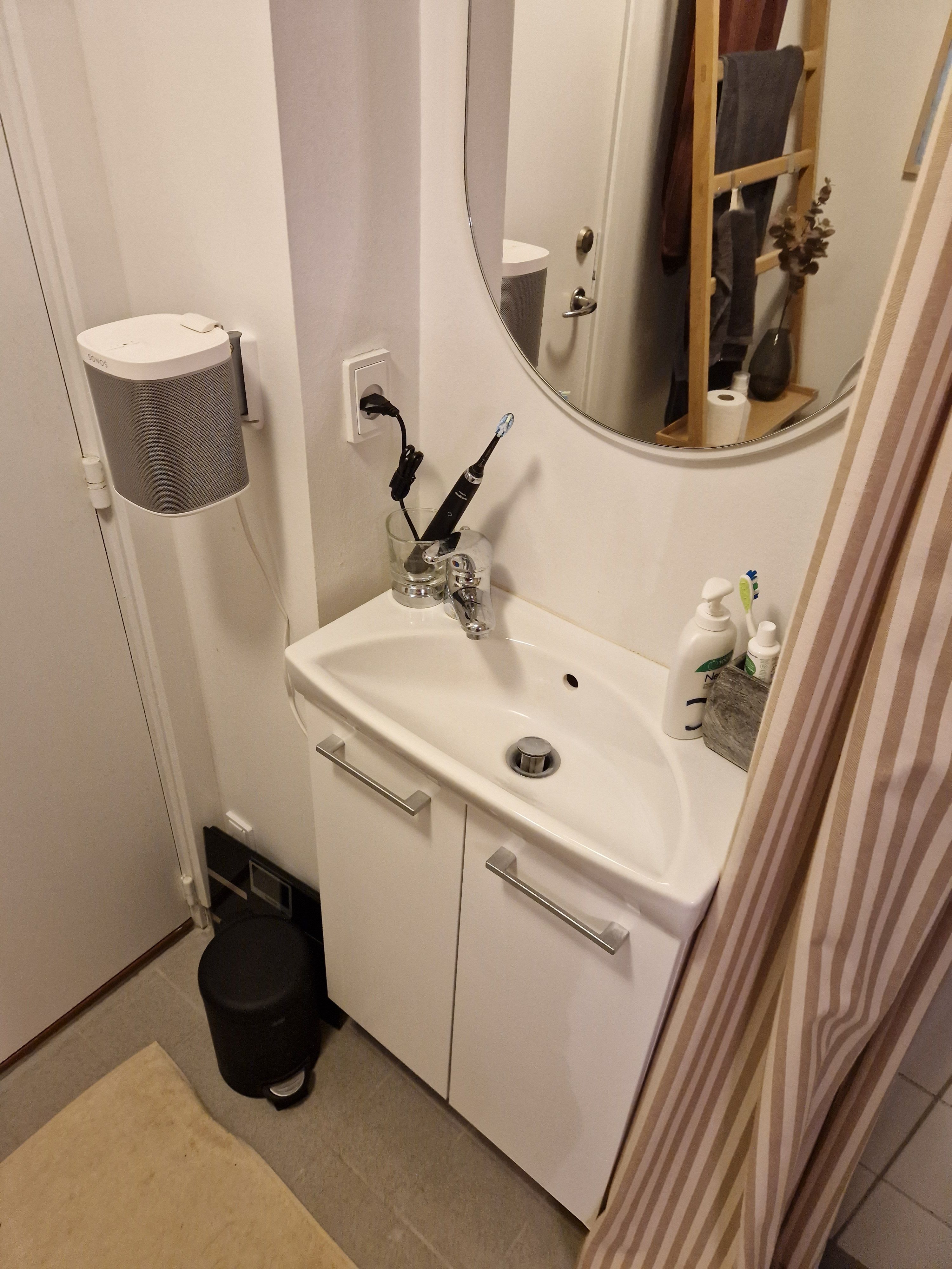 Renoveret 3-værelses på Frederiksbjerg i 2 plan. Delevenlig for 2.