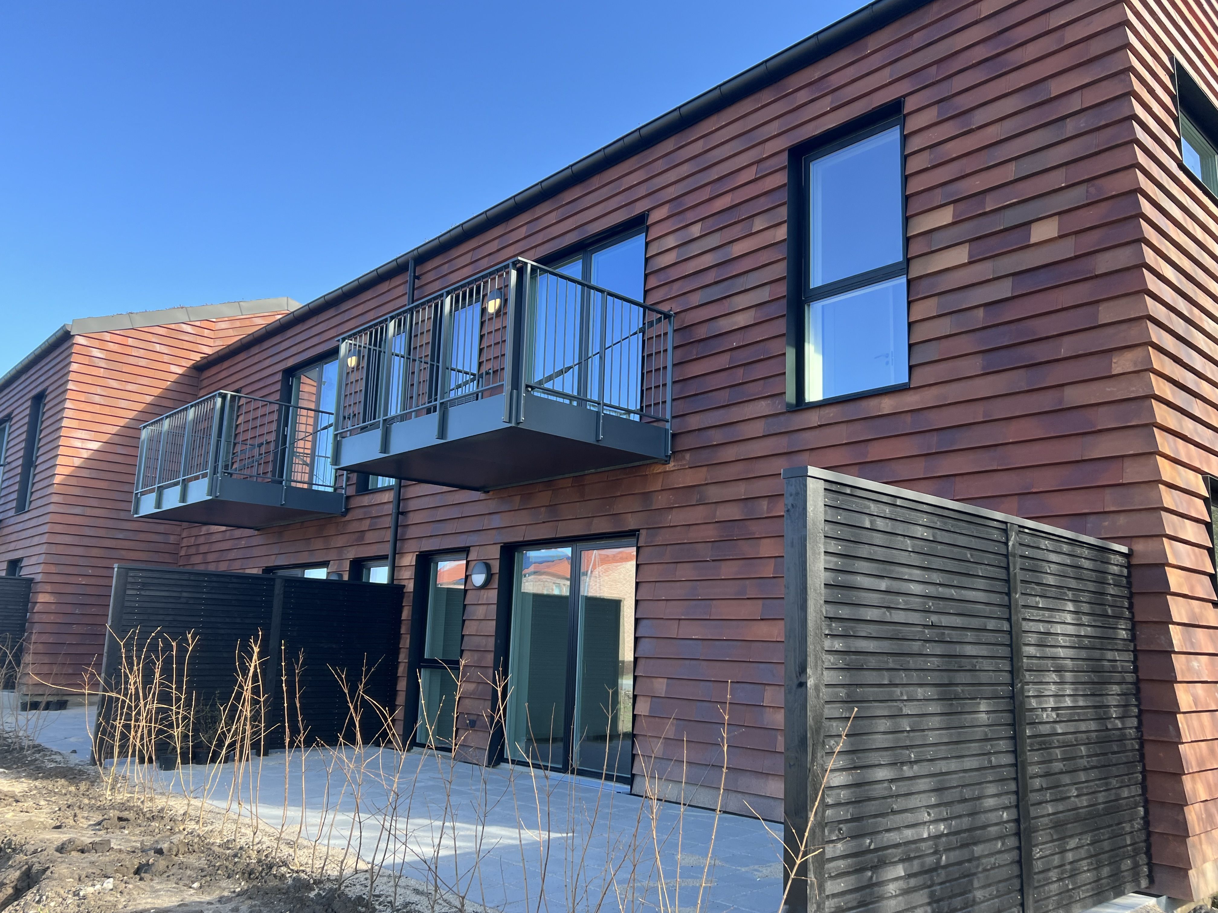 Flyt i privat lejebolig med egen terrasse i bofællesskab