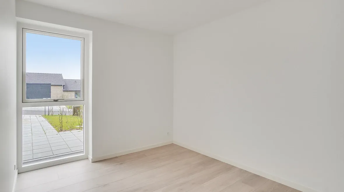 VELINDRETTET RÆKKEHUS I VINDING