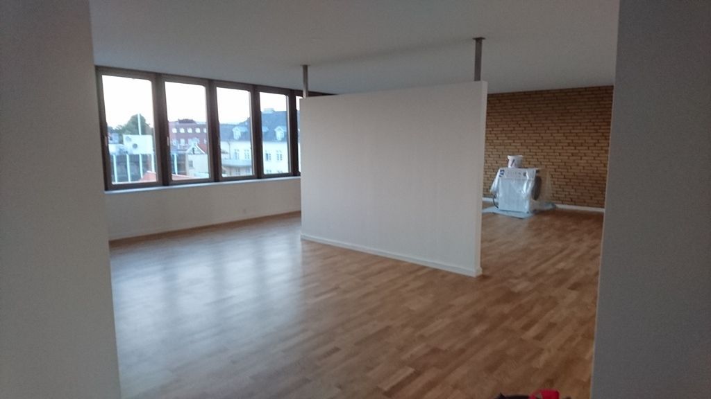 4 værelses penthouse lejlighed med stor altan