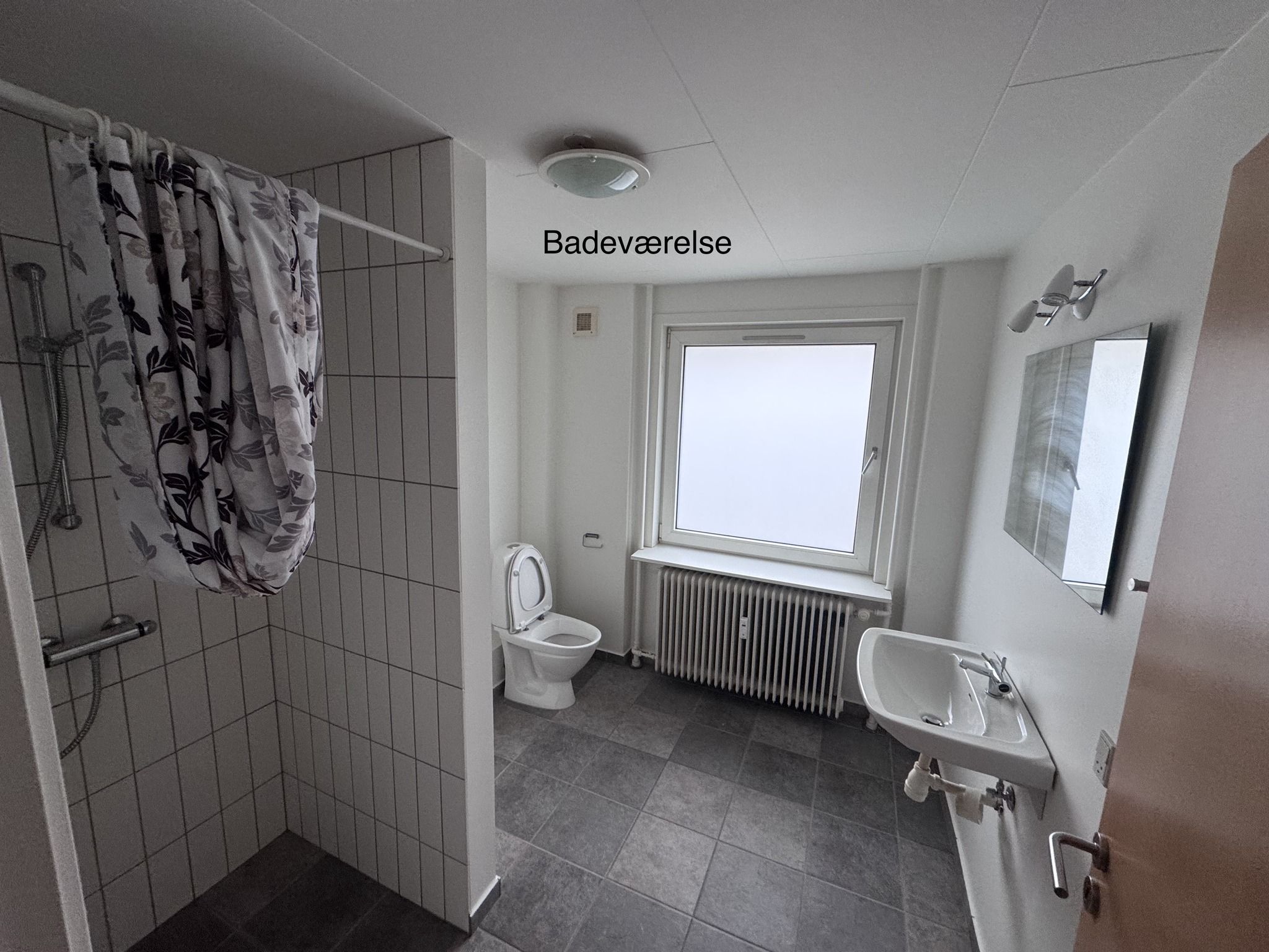Charmerende og lys lejlighed til leje i Borbjerg