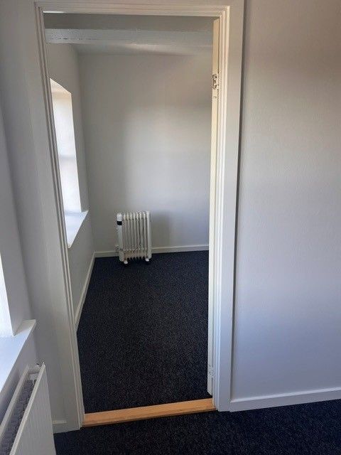 Renoveret 2 vær. lejlighed til leje