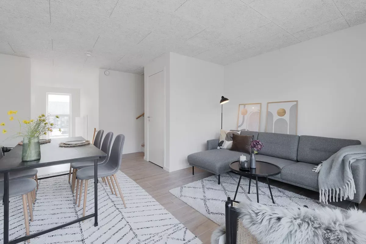 Moderne 4-værelses rækkehus med god plads.