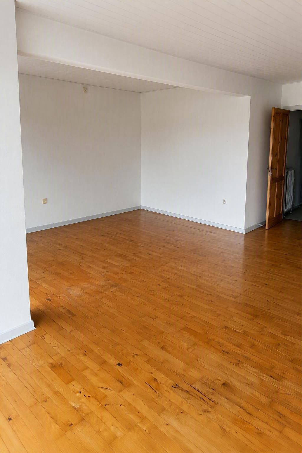 Lys 2-værelses på 75 m² med altan og gratis parkering
