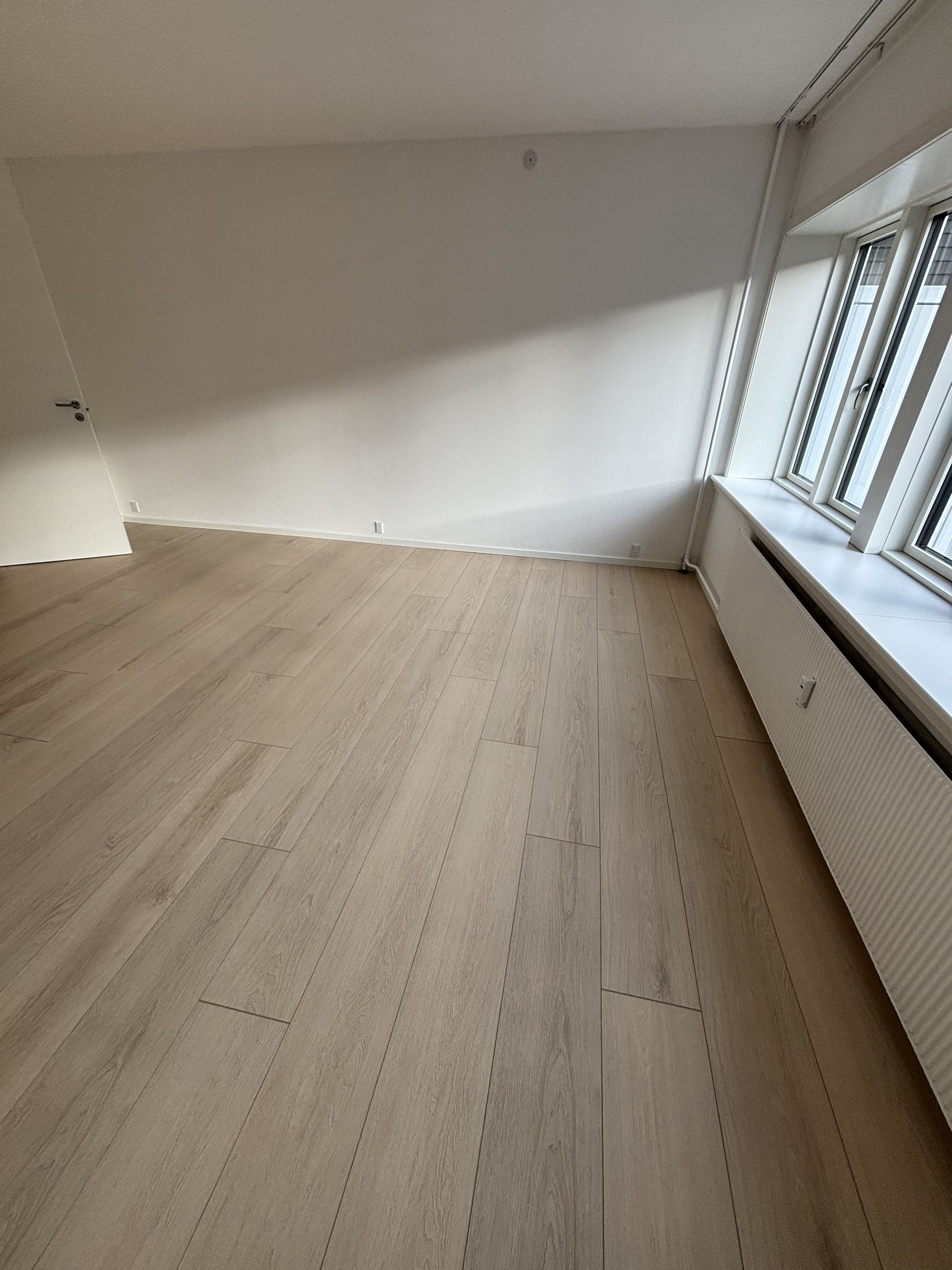 Nyrenoveret 44m lejlighed på Bryggen