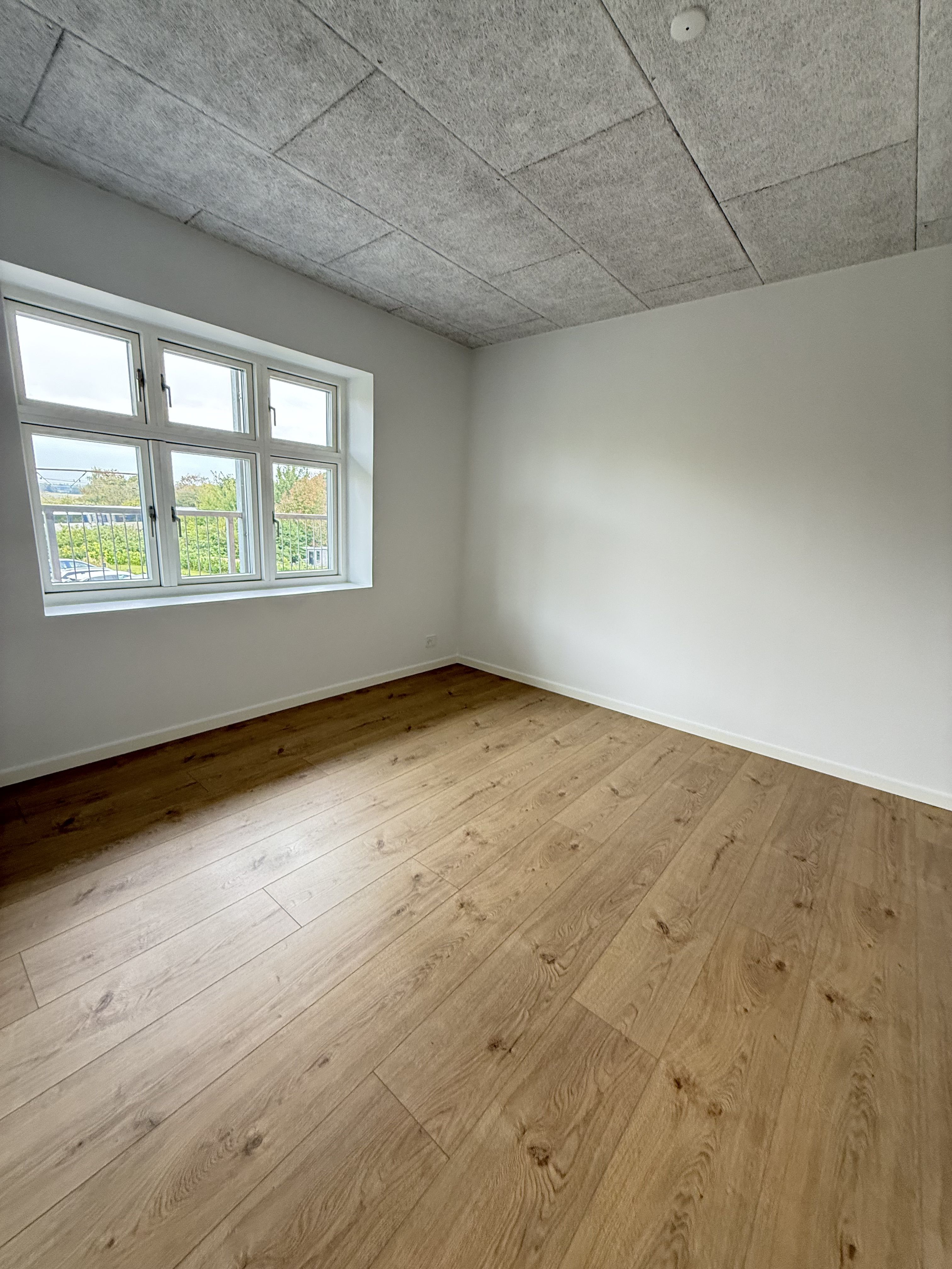 Ny og moderne lejlighed central i Borup 