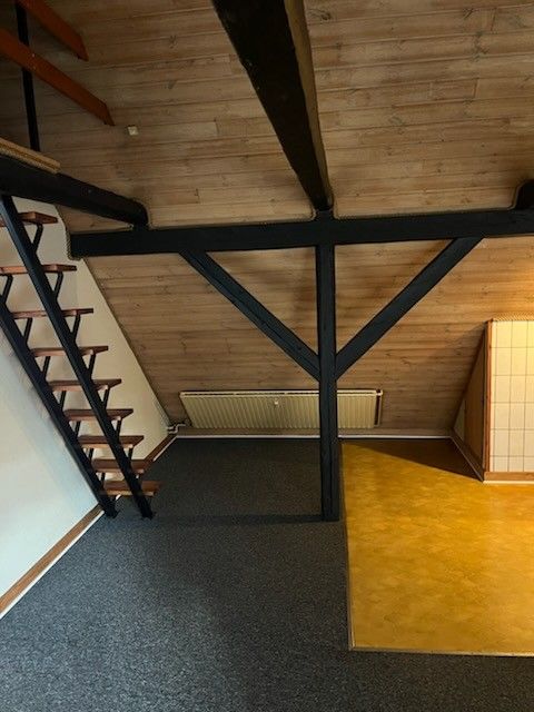 Fin 2 vær. lejlighed med hems