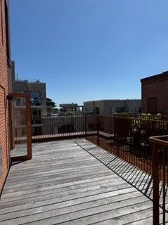 2 værelses lejlighed med havudsigt og privat tagterrasse