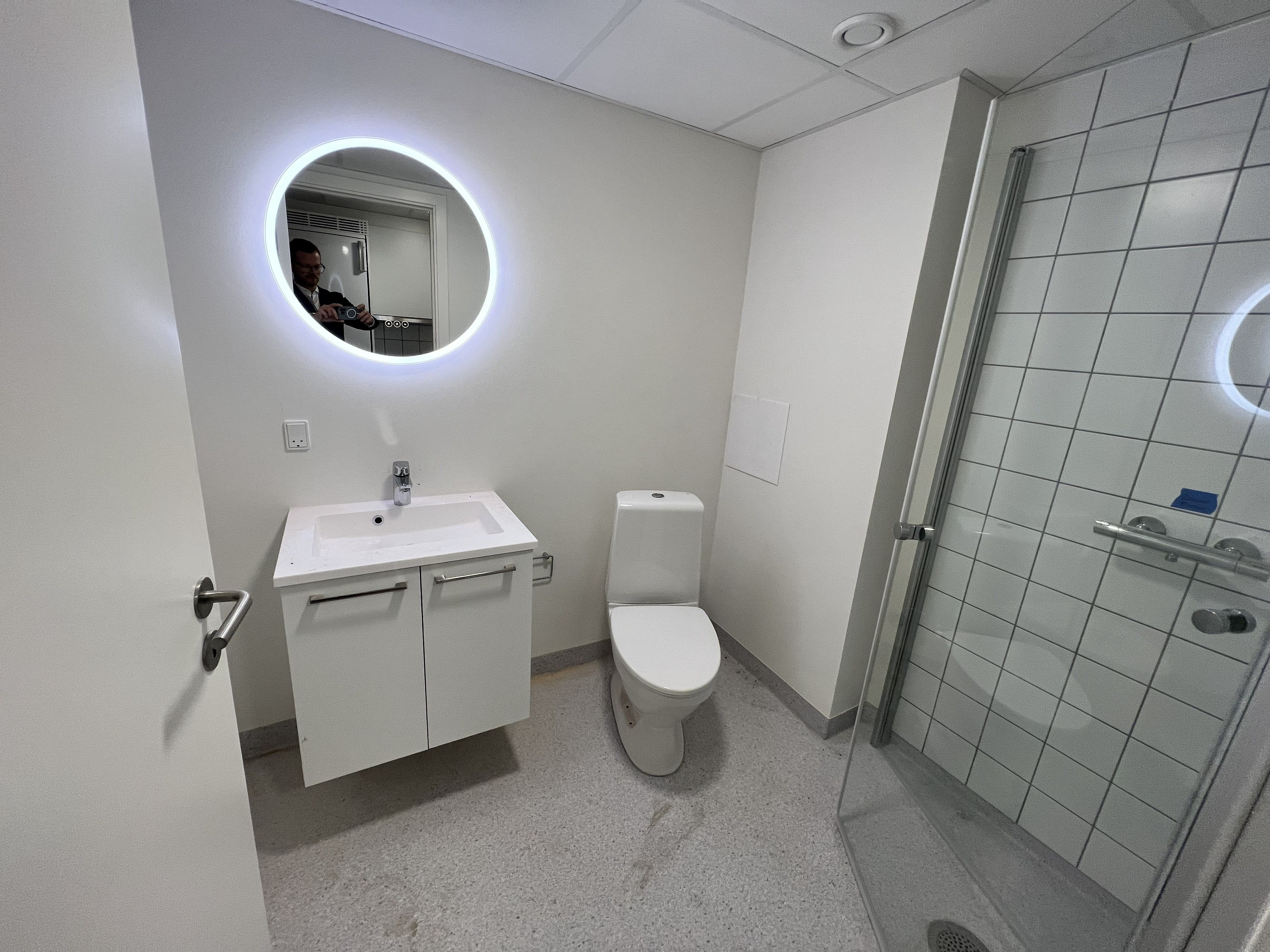 Lys og indbydende lejlighed i det attraktive Øgadekvarteret