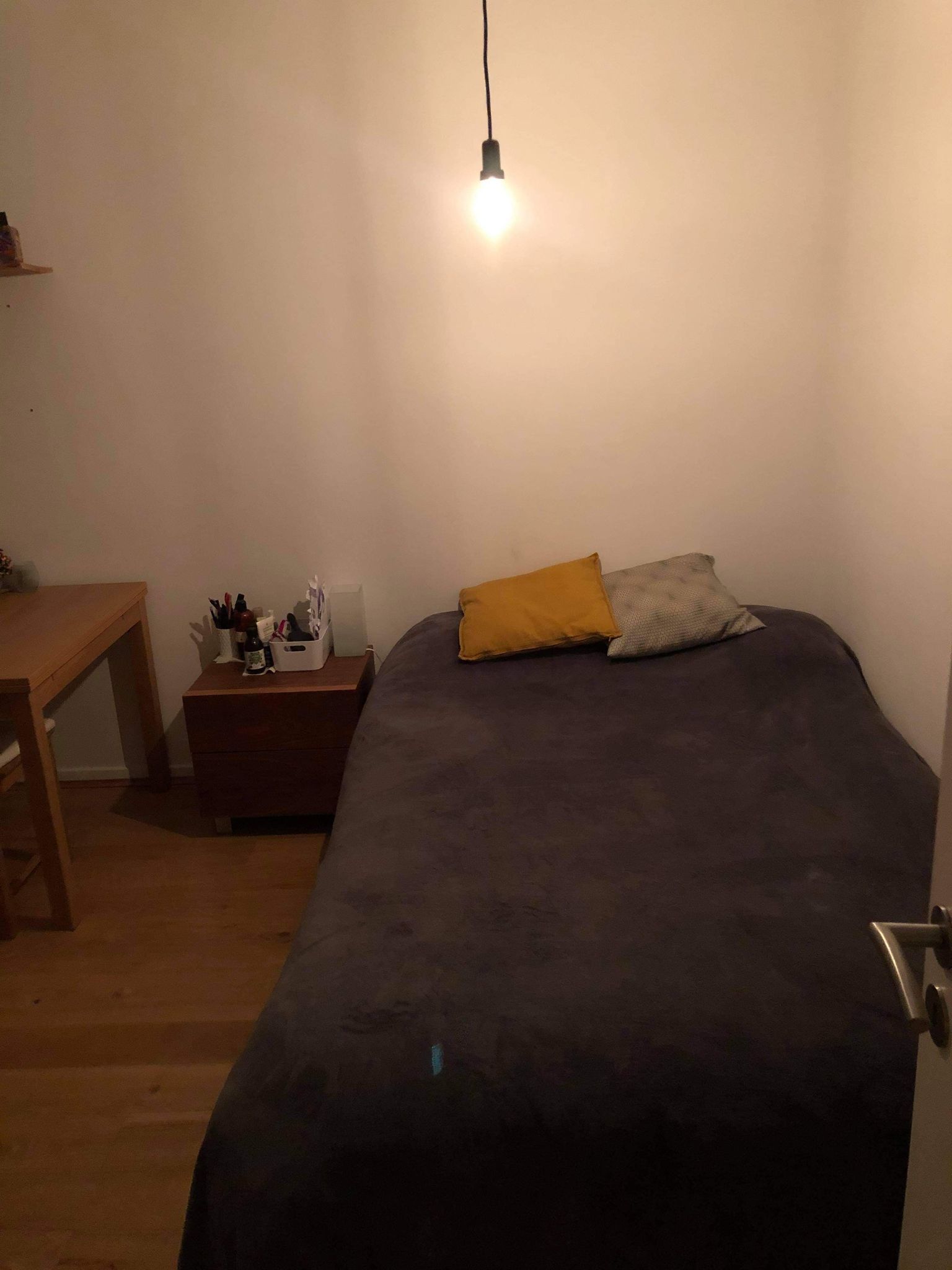 Perfect room ready to move in from 1. July for female 25-35 in shared flat