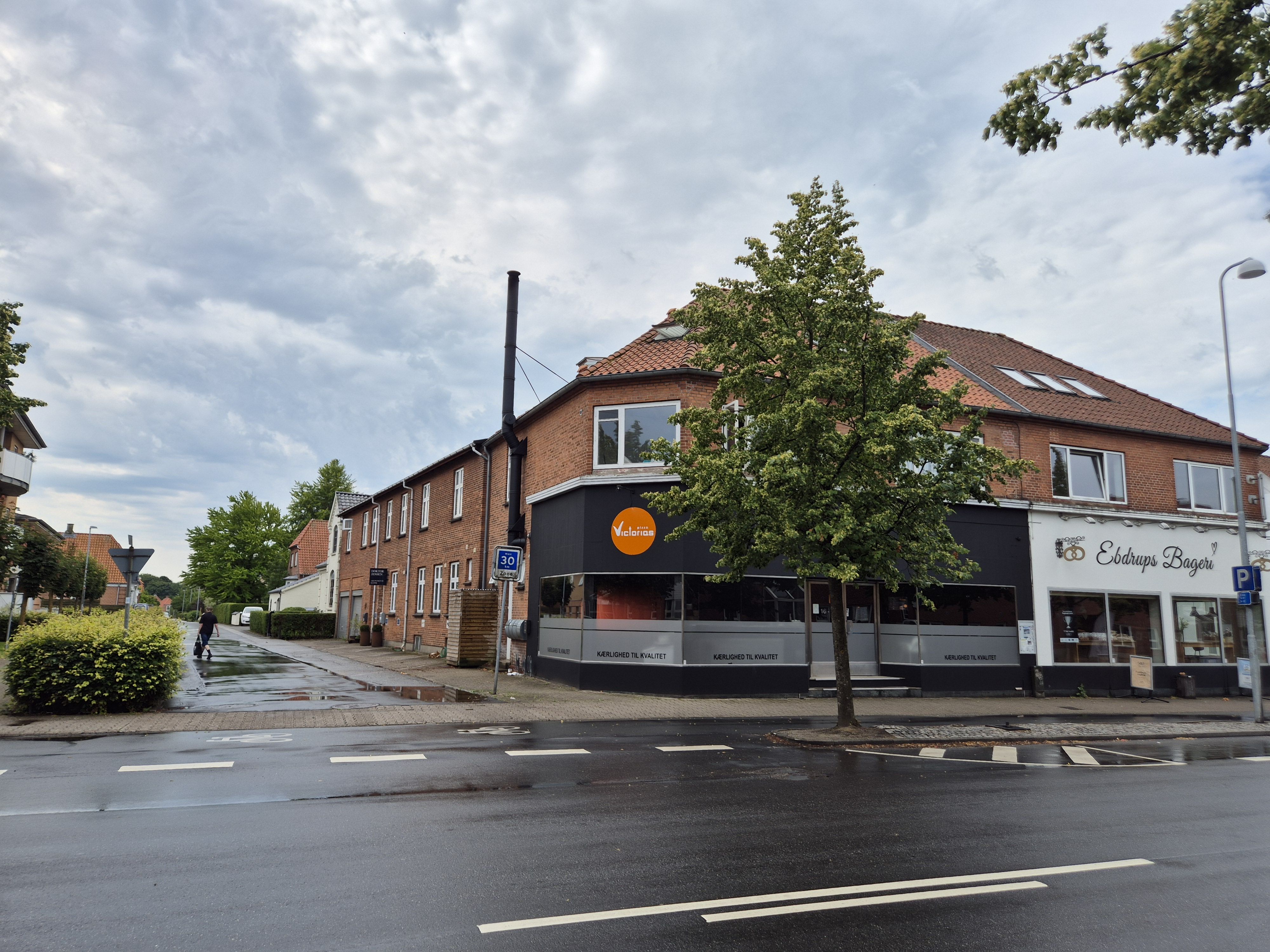 Flot city lejlighed m. tagterrasse - mulighed for garage