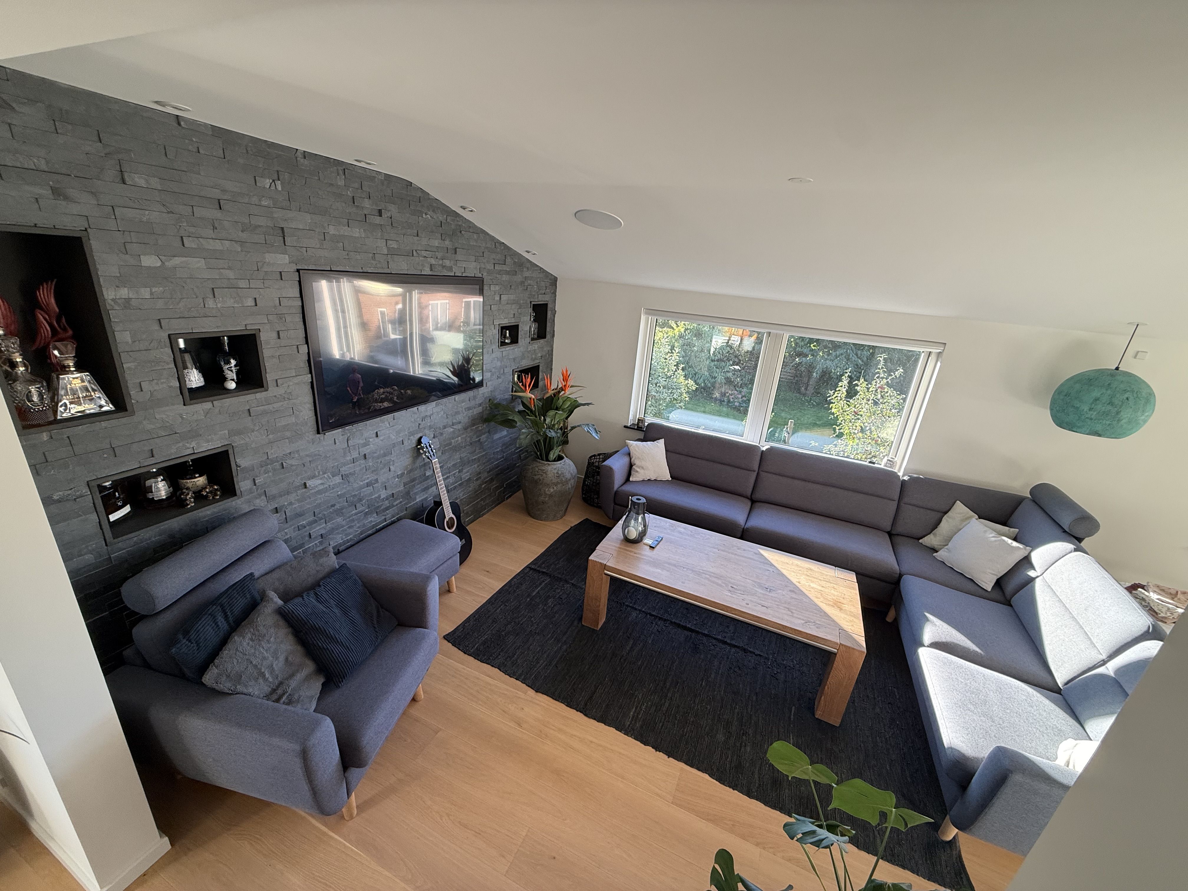 Eksklusiv og fuldt møbleret bolig på 108 m² i Brønshøj – privat parkering og 100m2 privat have. 
