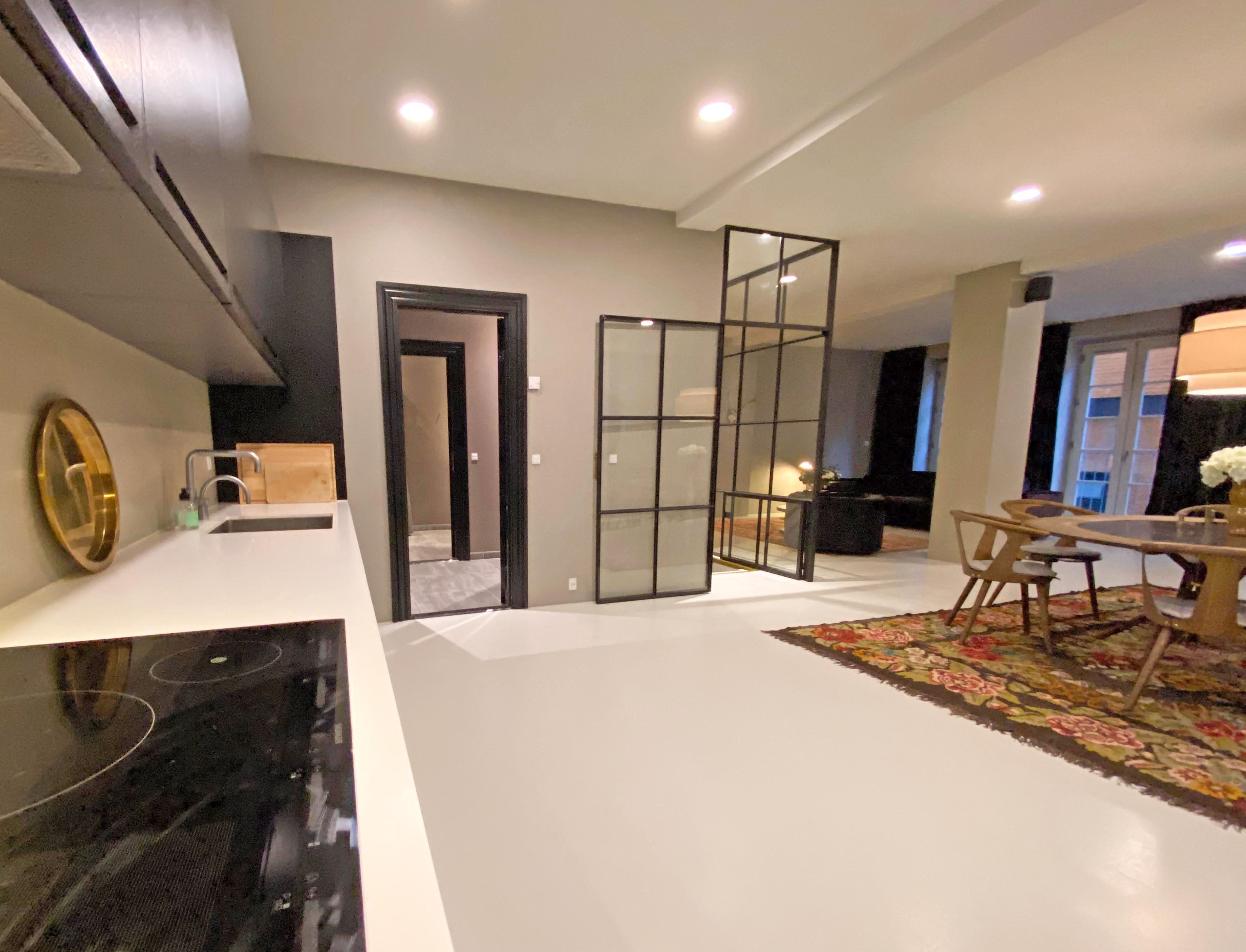 Stor lejlighed på 2 x 107 etagemeter i Frederikstaden på Store Kongensgade - Spacious 213-square-metre flat in Frederikstaden on Store Kongensgade