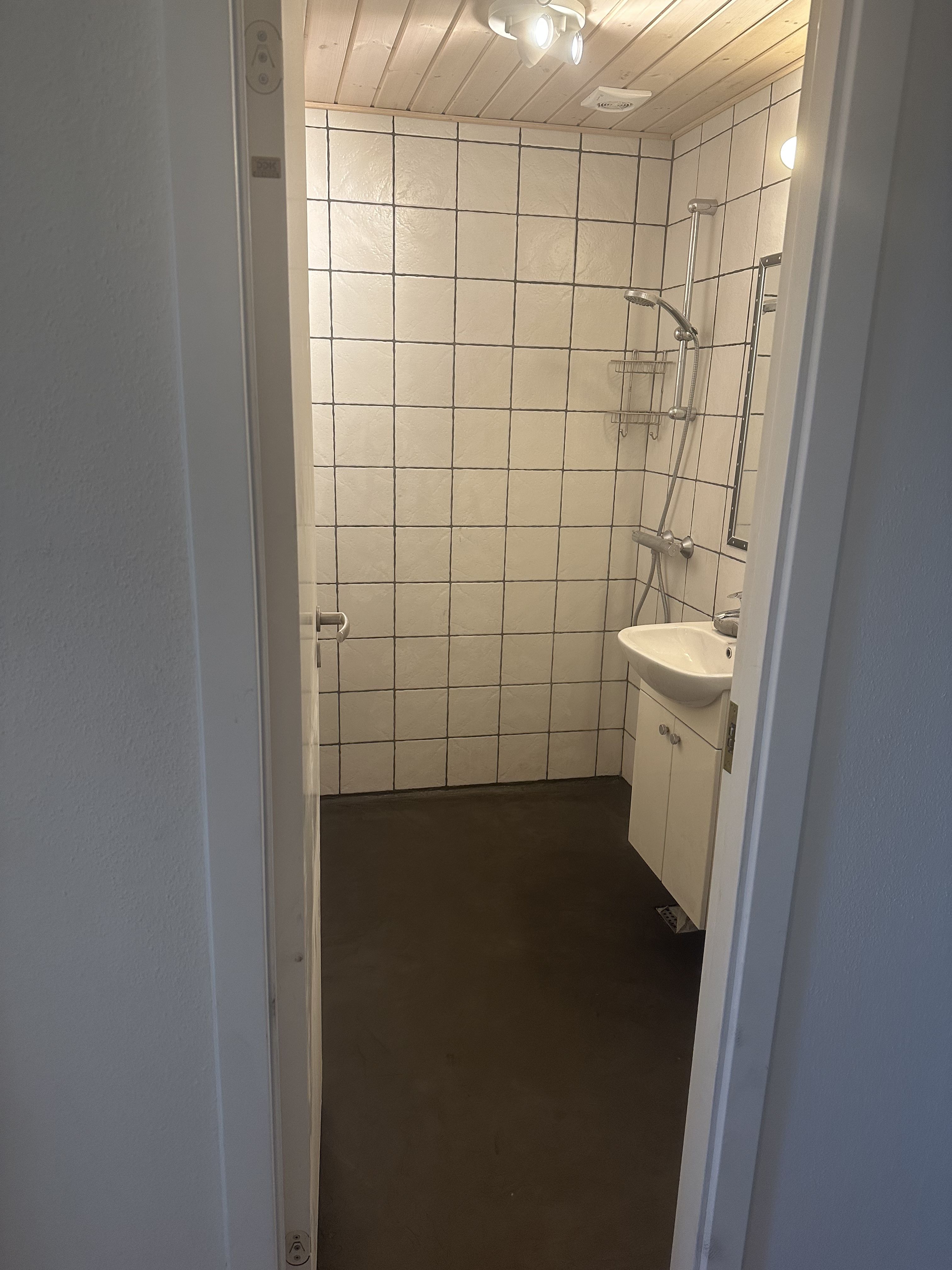54 kvm lejlighed udlejes snarest