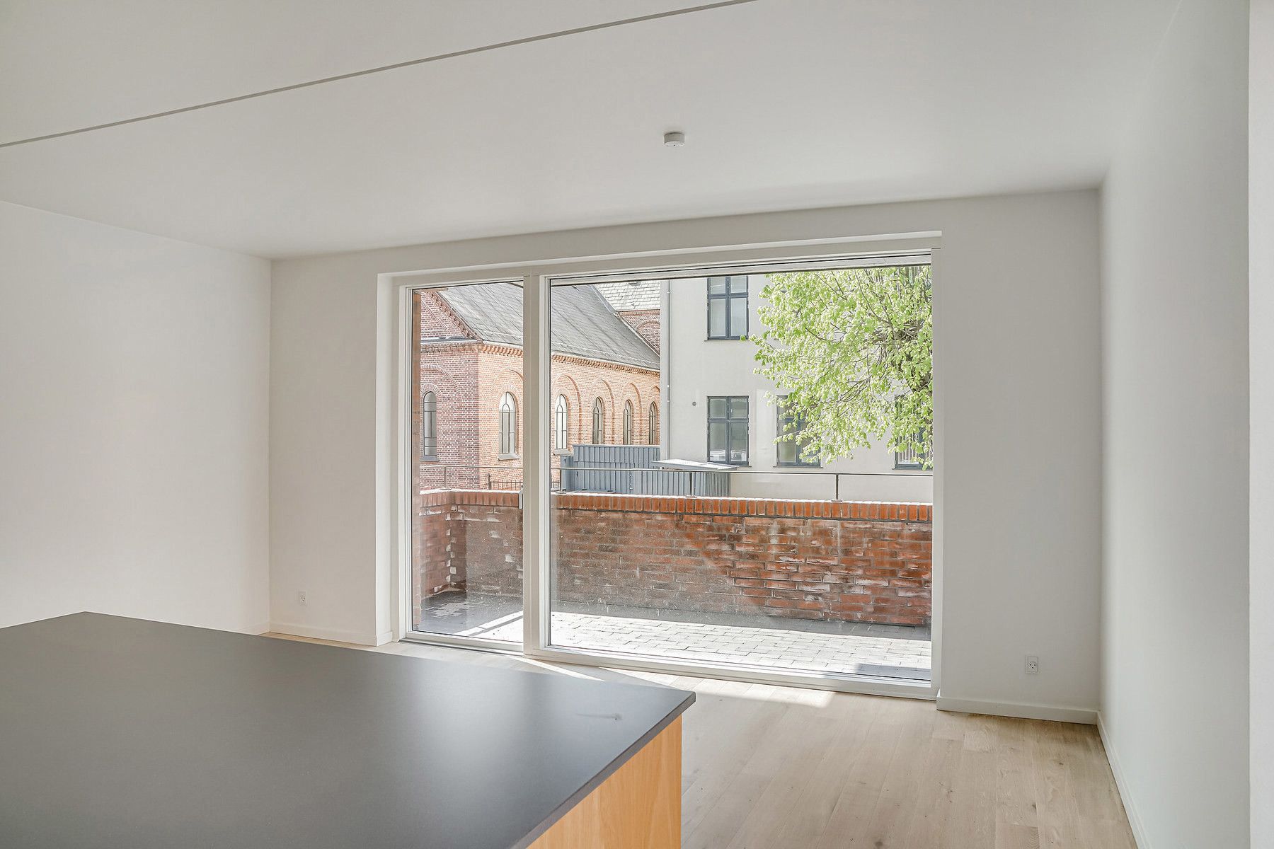 Rummelig 2-værelses lejlighed på Frederiksberg!