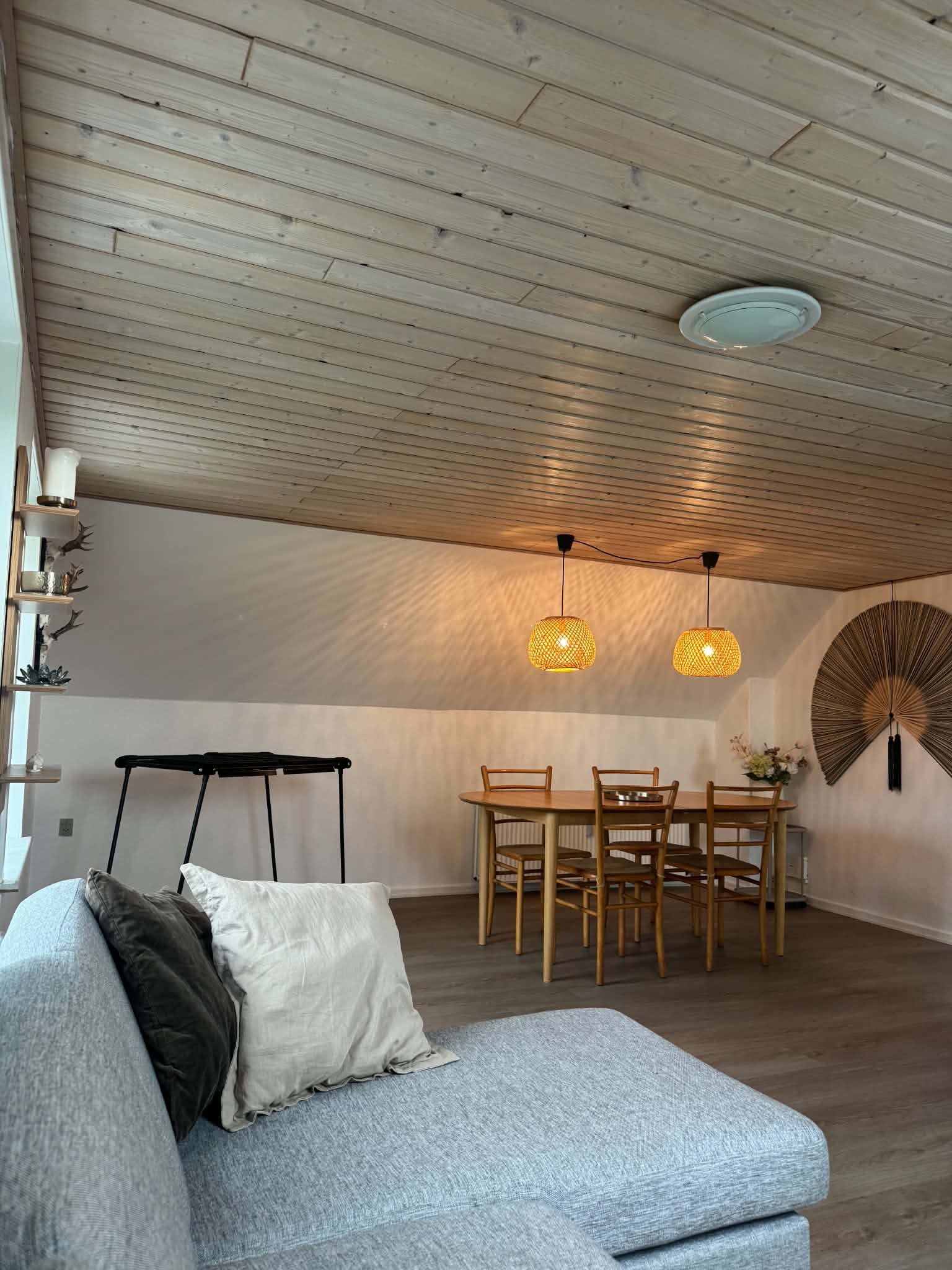 Dejlig lys 1. sals lejlighed udlejes