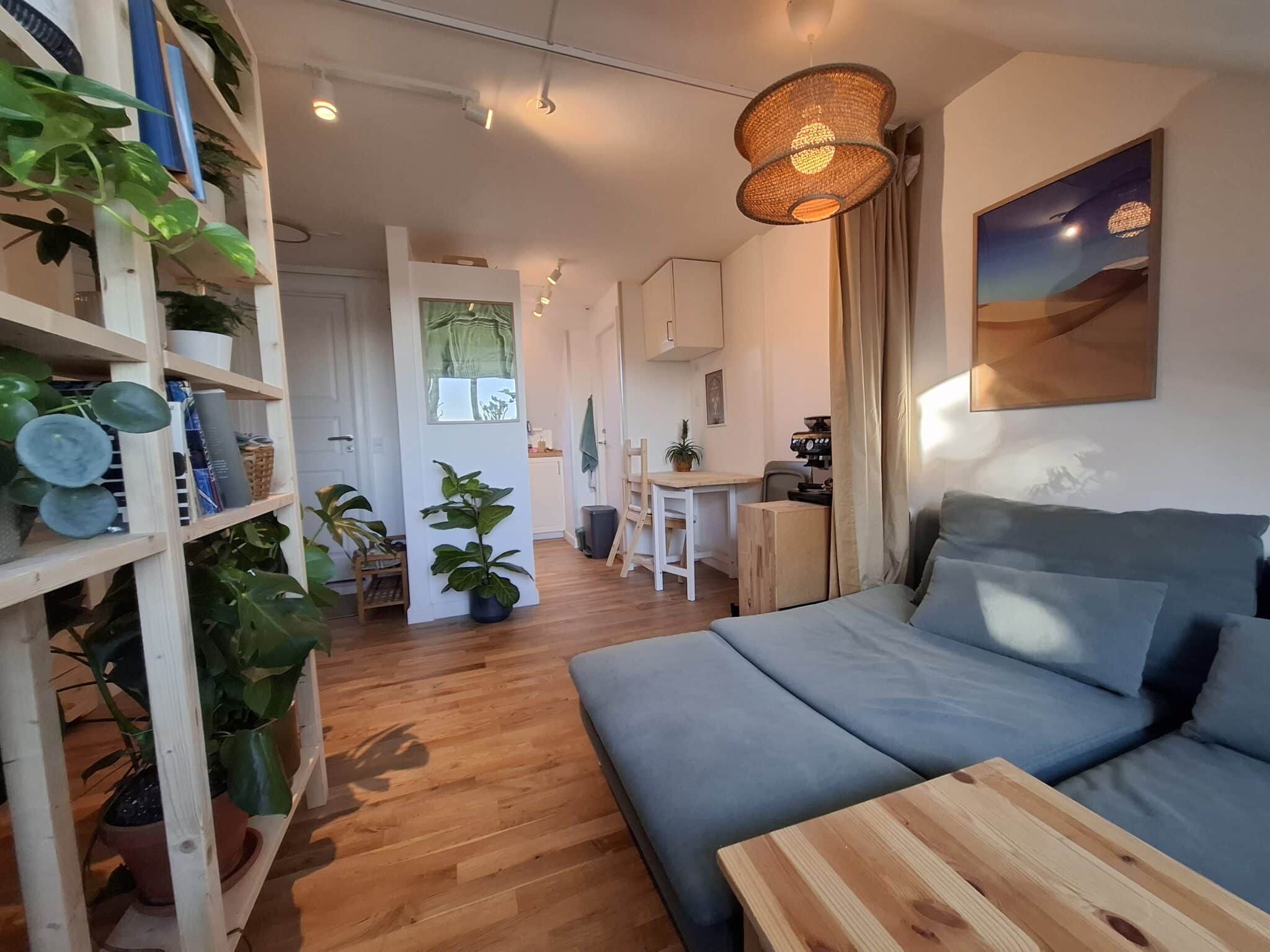 Nyrenoveret møbleret lejlighed | København  NV.