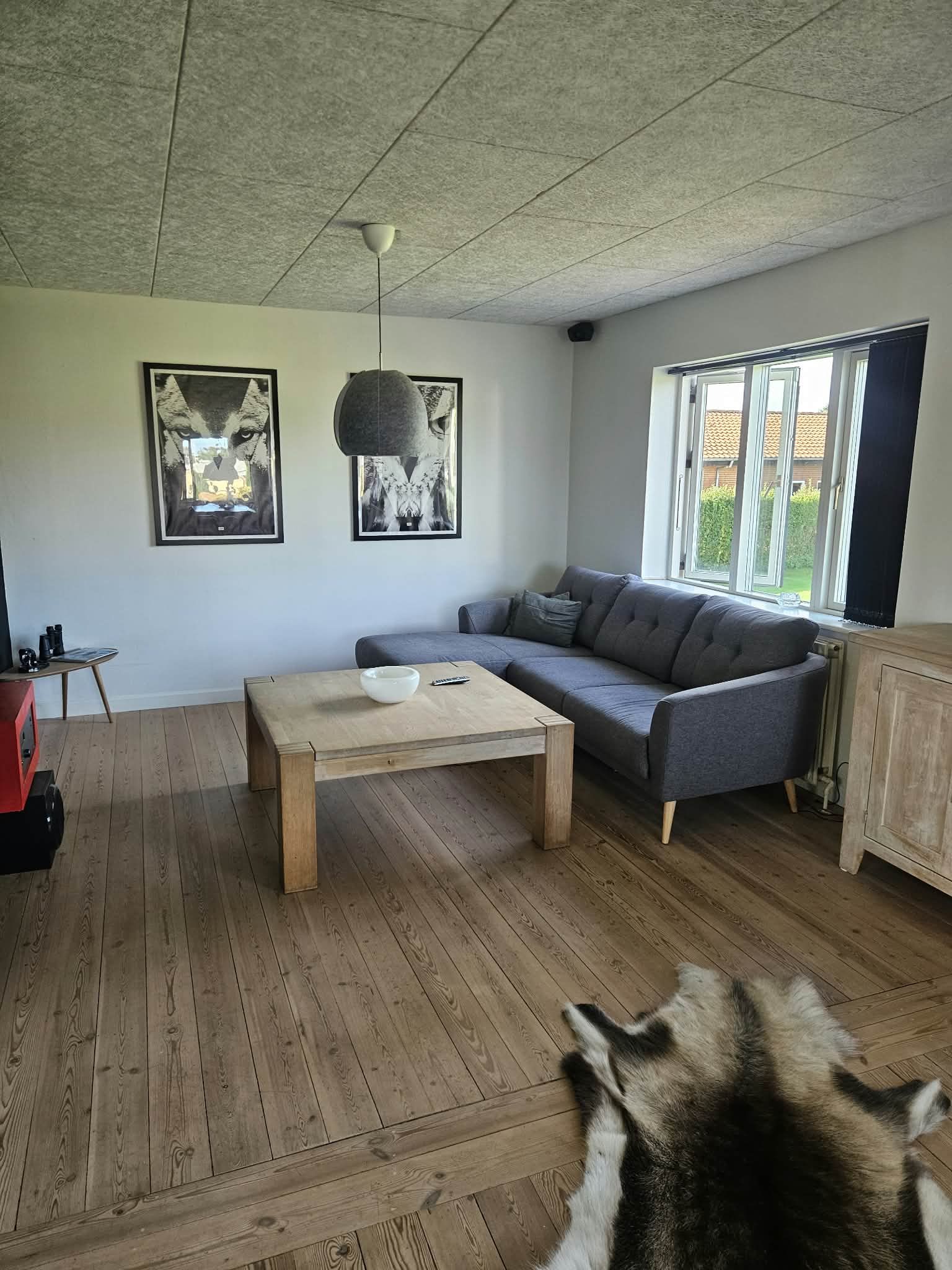 Charmerende hus med 144 m² anvendelig plads, stor have og central beliggenhed