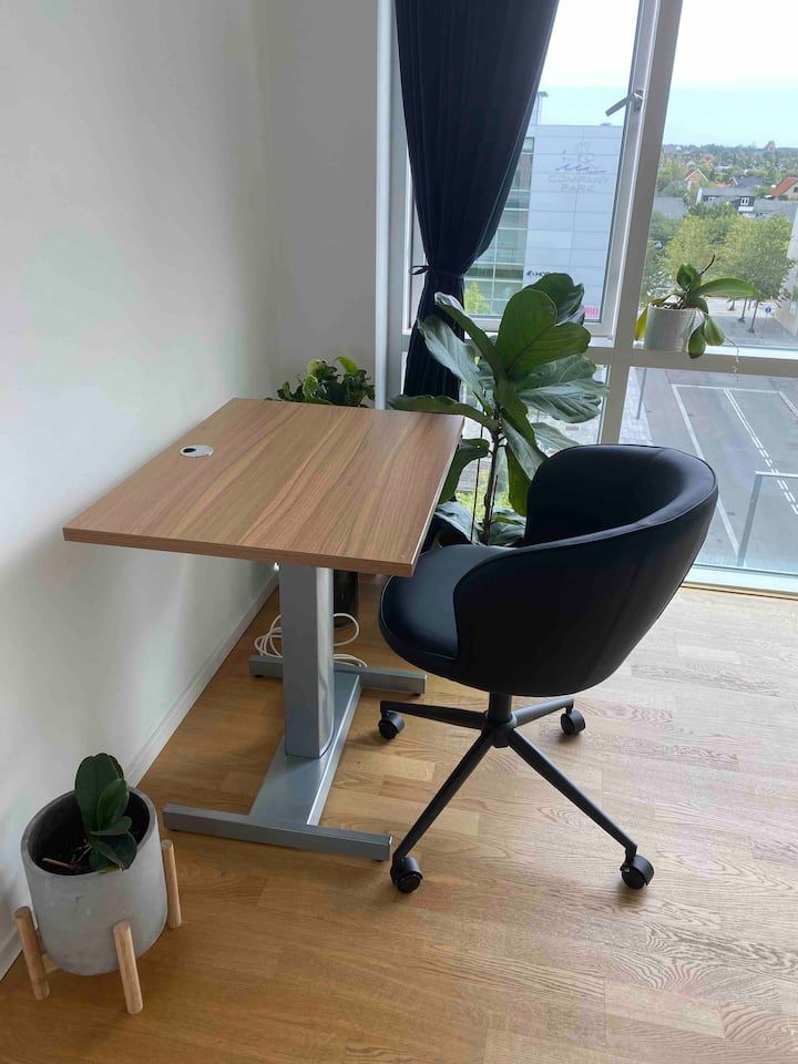 1-2 Months, Apartment with Balcony - by metro, Bella center &  Royal Arena
