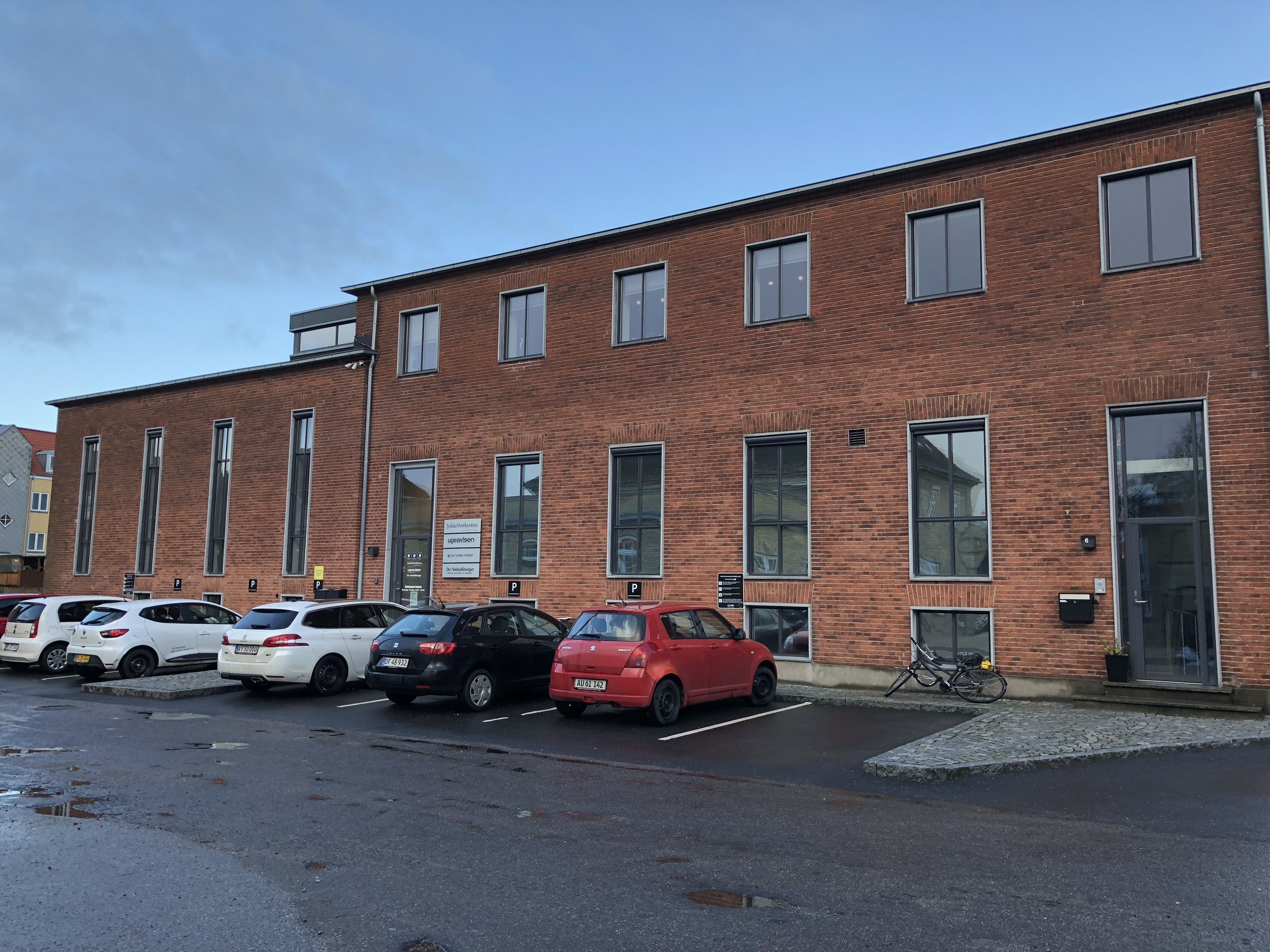 Skøn, stor lejlighed i centrum
