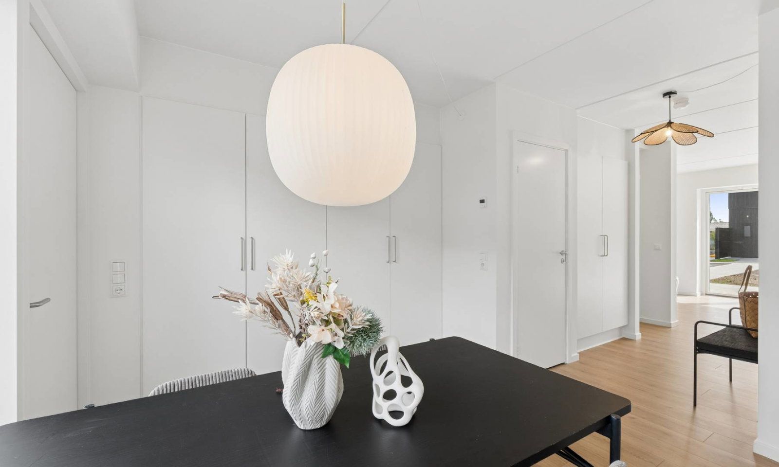 NYT RÆKKEHUS MED GENNEMTÆNKT PLANLØSNING