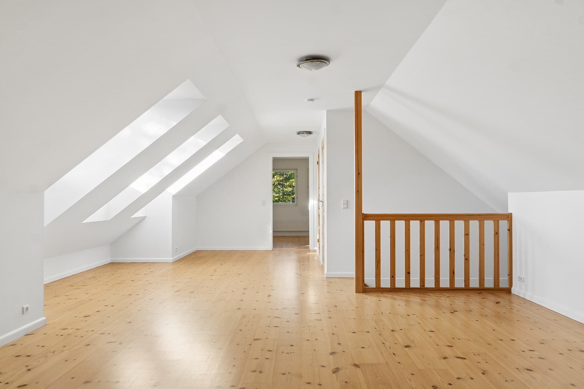 Rummelig og lys villa | Slagelse