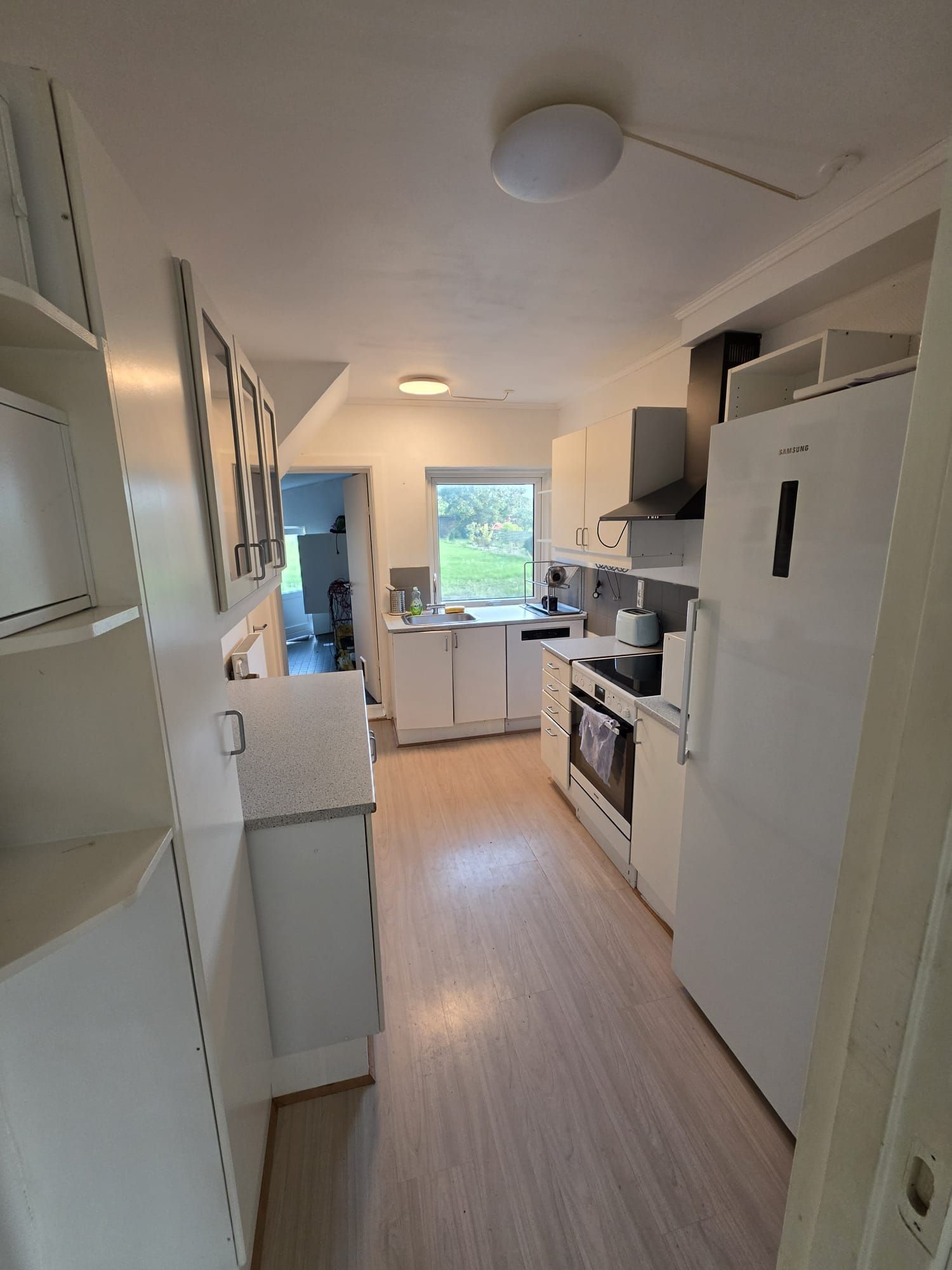  FULLY FURNISHED HOUSE FOR RENT