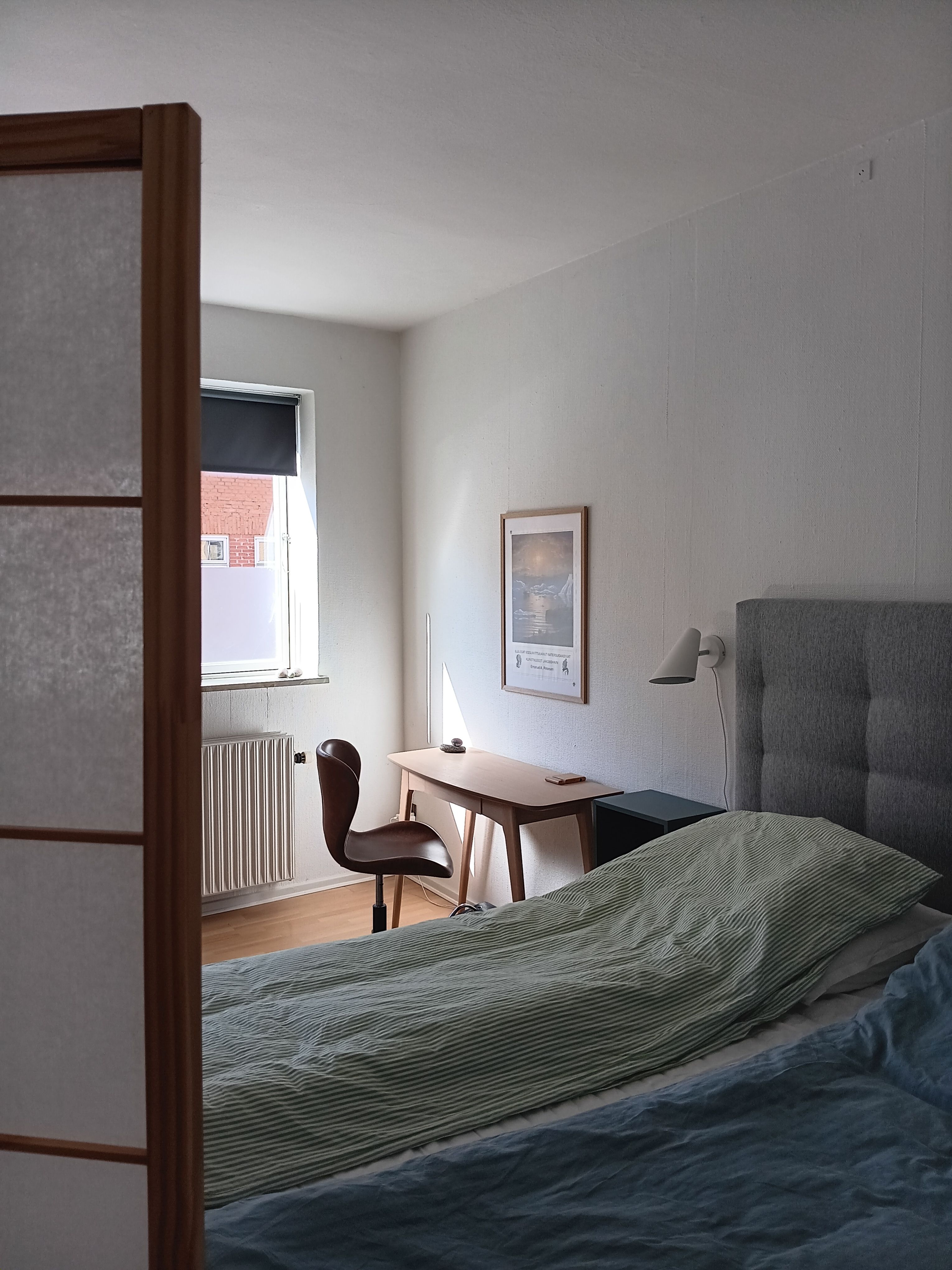 Stor 1-værelses møbleret lejlighed centralt i Rønne