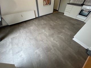 Stor lejlighed i charmerende bygning