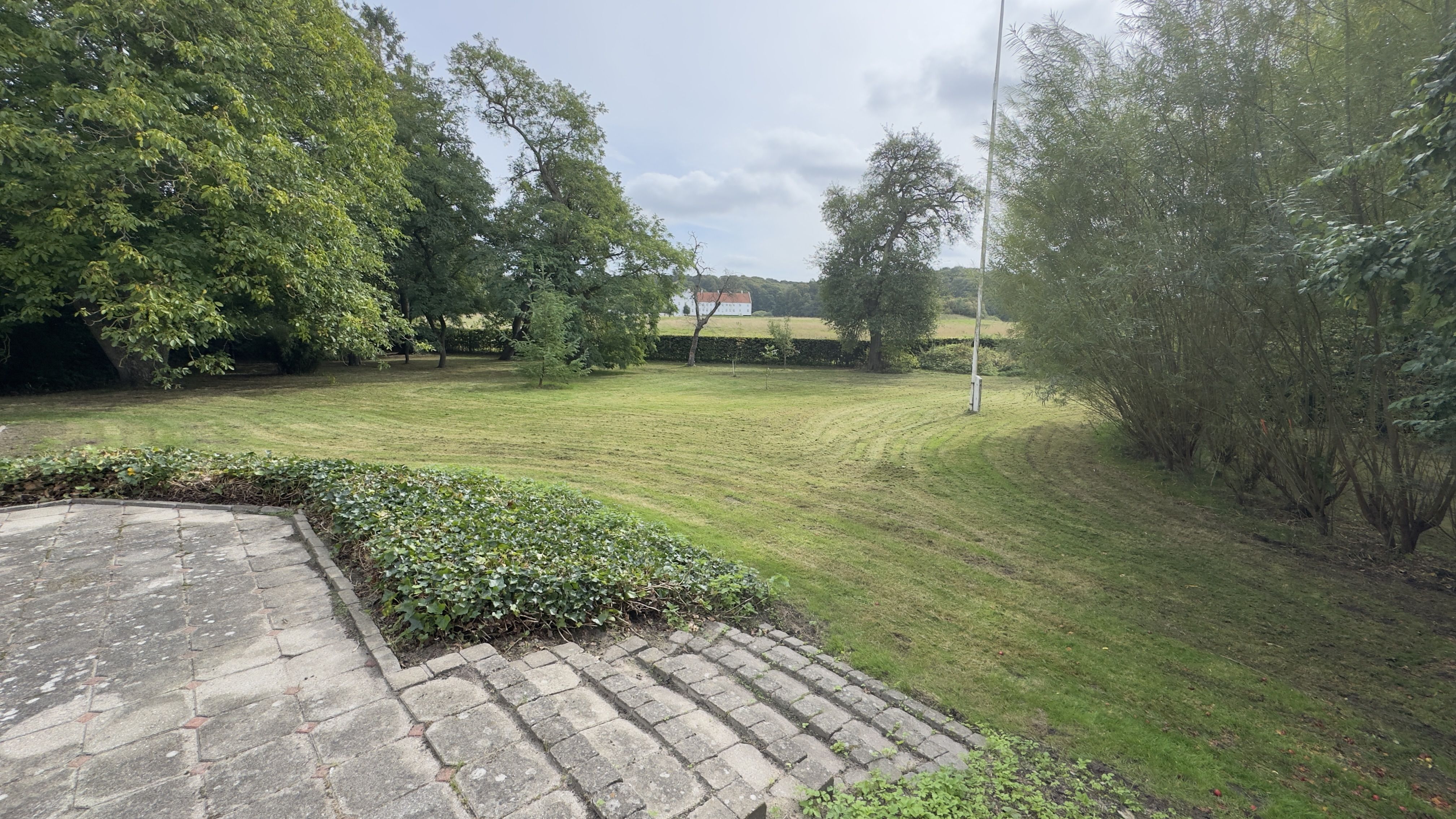 Altonagården udlejes.