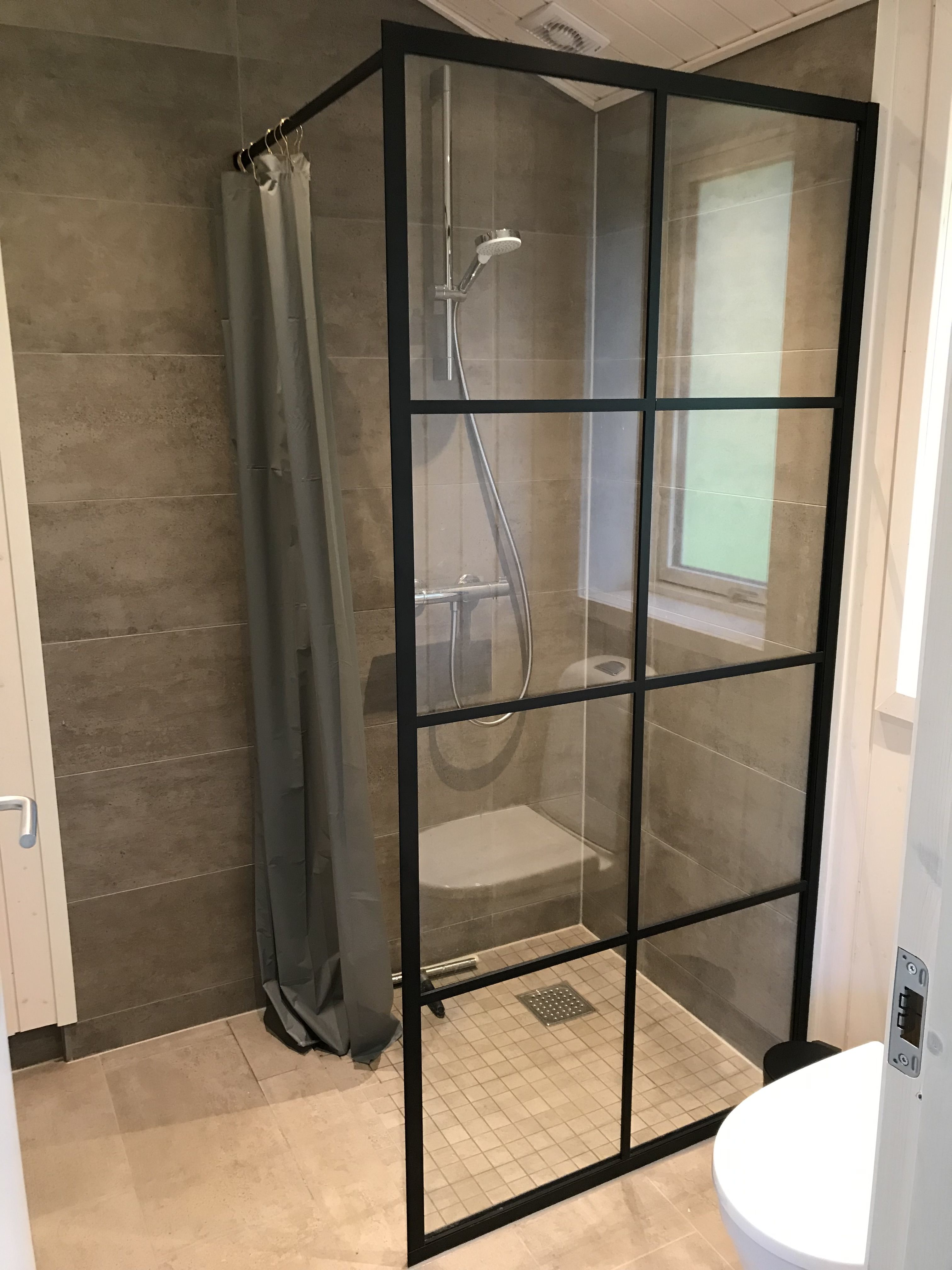 Smukt sommerhus i roligt område