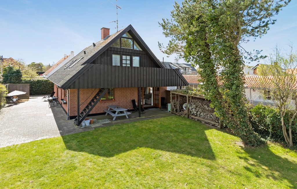 Bolig (stueplan) tæt ved Liseleje Strand