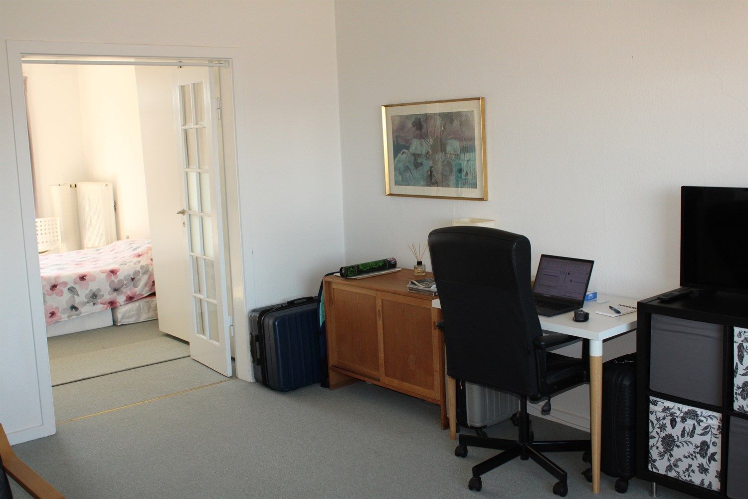 Hyggelig 2V på 6. etage - højt over byens tage med godt lys og udsigt