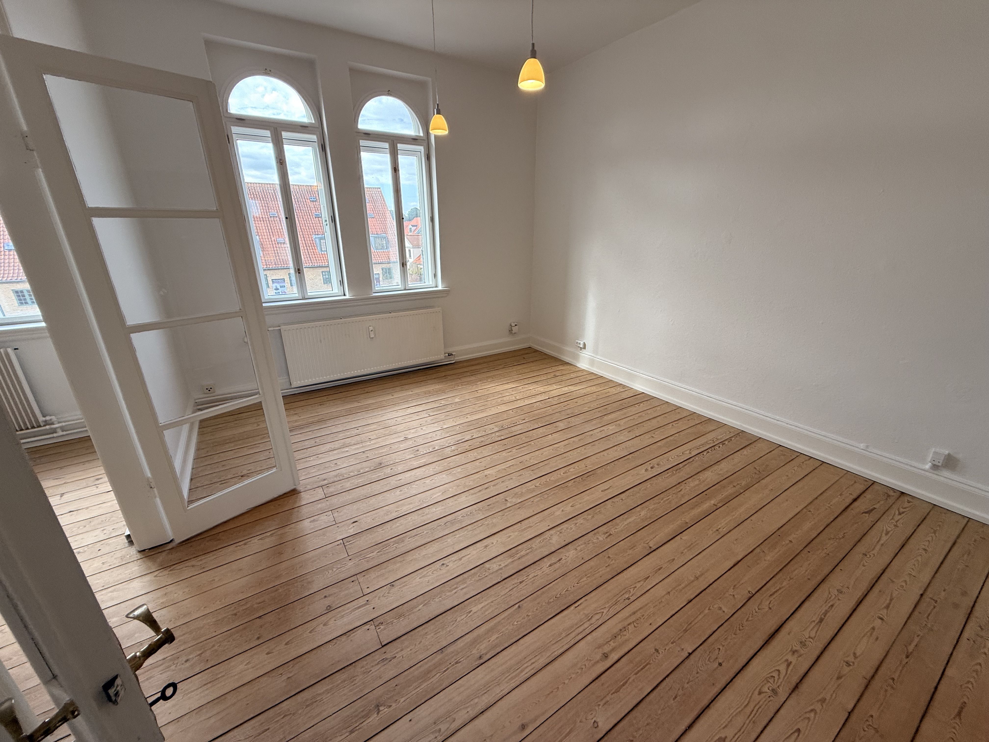 Rummelig 4-værelses lejlighed på 2. sal med central beliggenhed Gothersgade – 108 m²