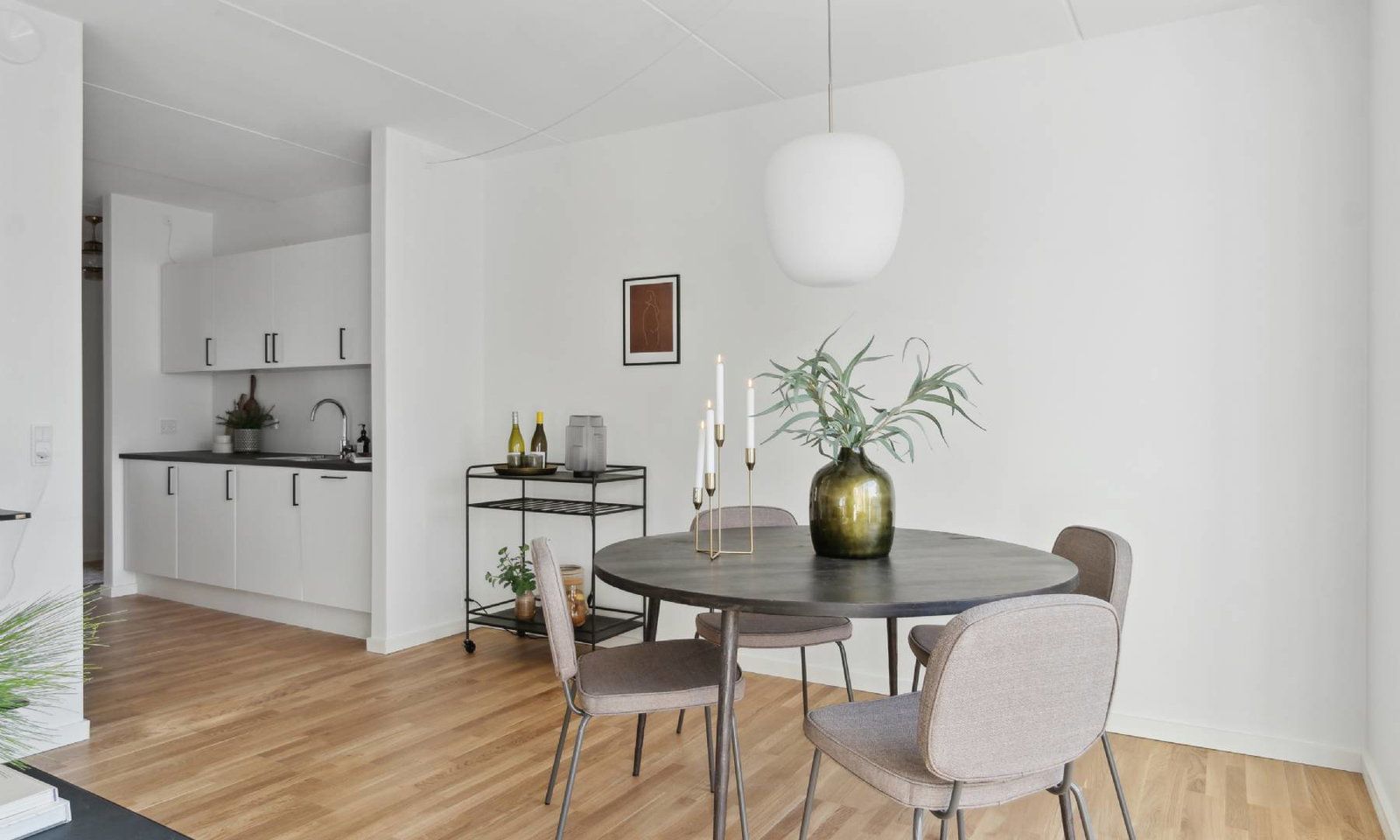 Skøn 2-værelses med mulighed for at leje p-plads til 150,-