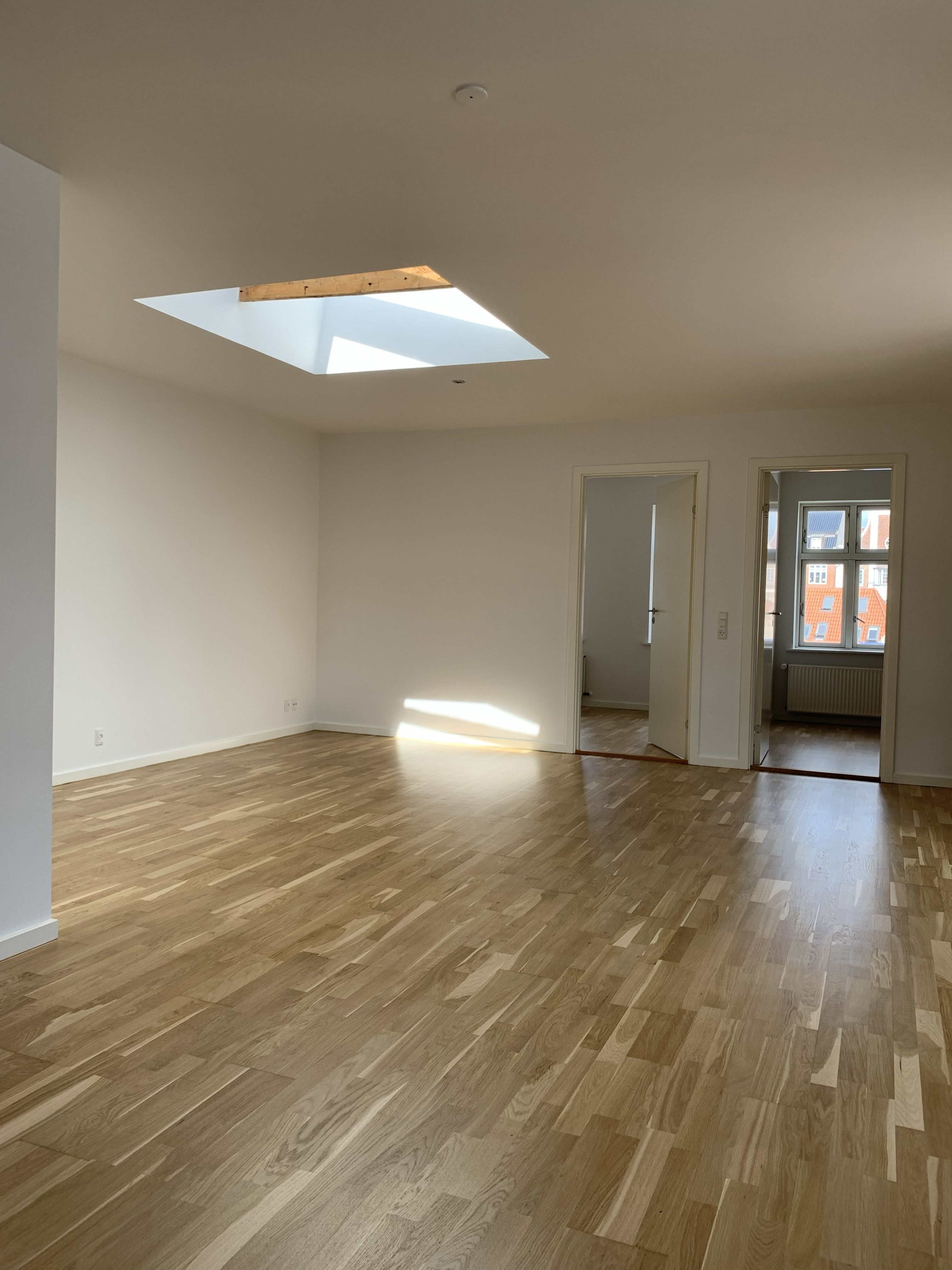 Enestående 3-værelses taglejlighed midt i Horsens – 106 m² med altan