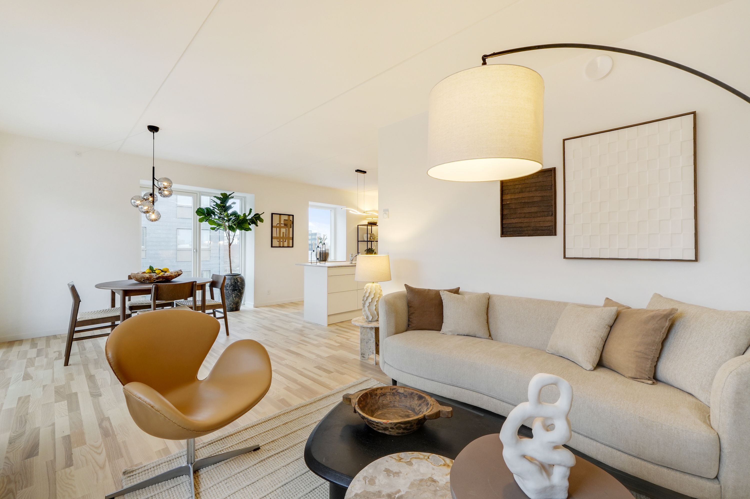 Fantastisk 4 værelses lejlighed på 99m² Amager Strandvej, 2300 København, København S –Stuen
